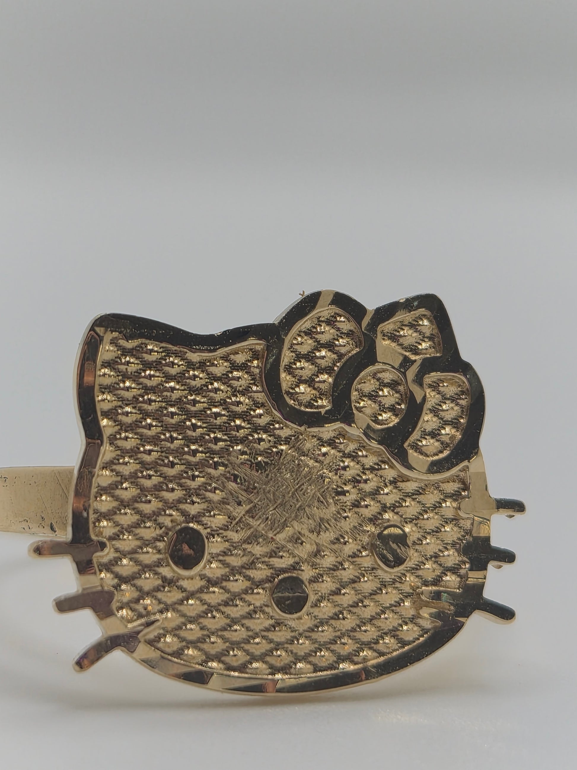 Perfectly Imperfect – 14K Gold Hello Kitty Face Ring (Medium)