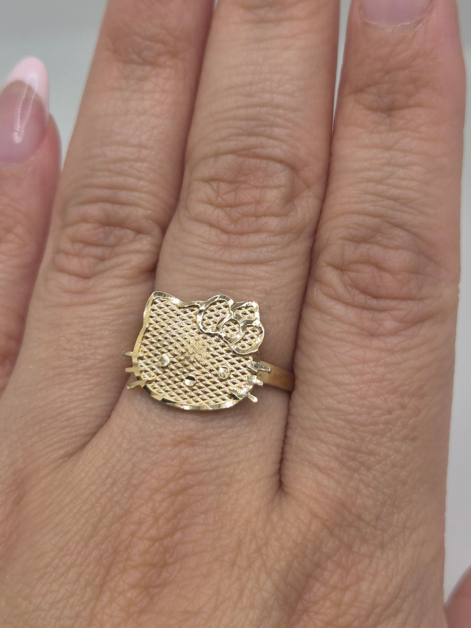 Perfectly Imperfect – 14K Gold Hello Kitty Face Ring (Medium)