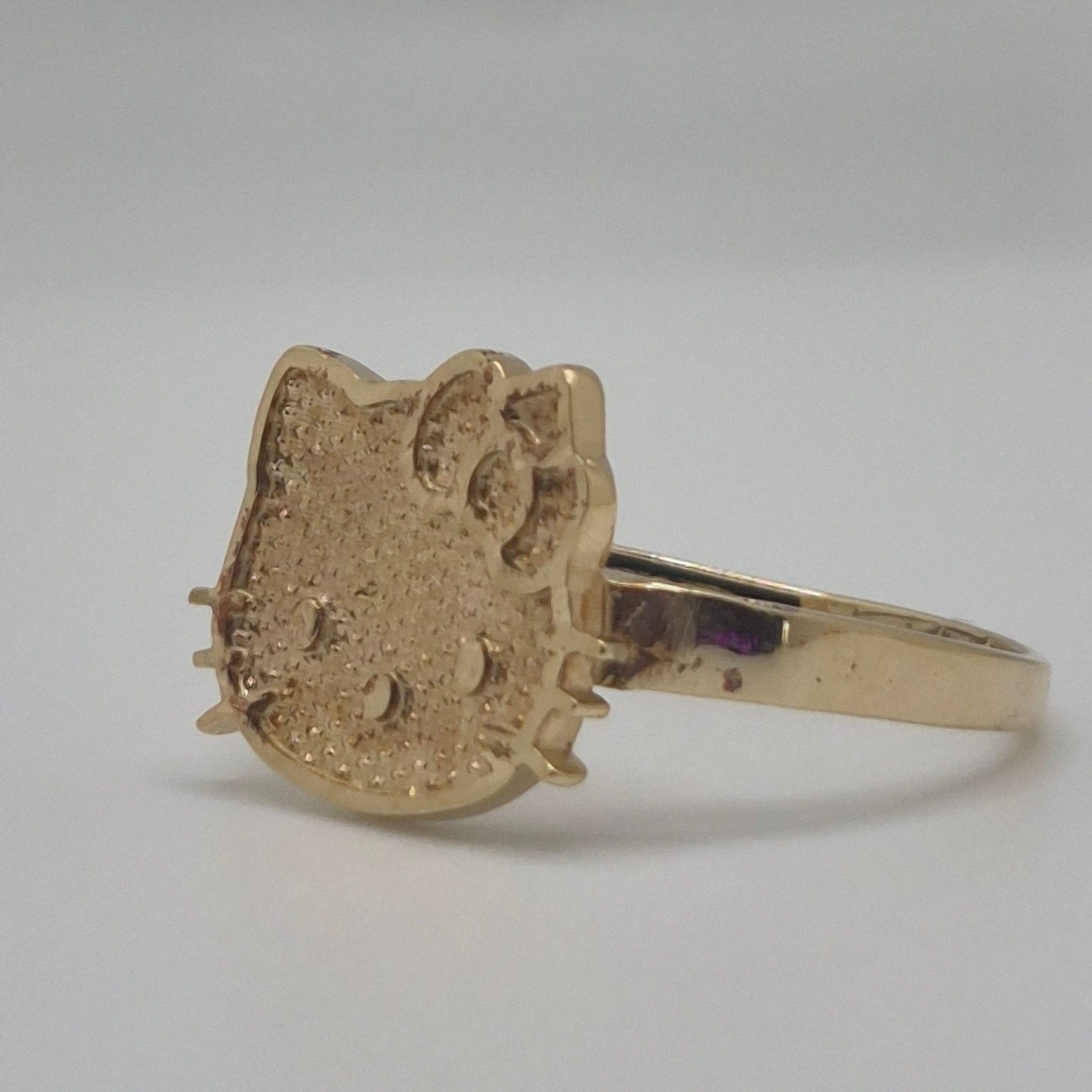 Perfectly Imperfect – 14K Gold Hello Kitty Face Ring (Medium – Size 6)