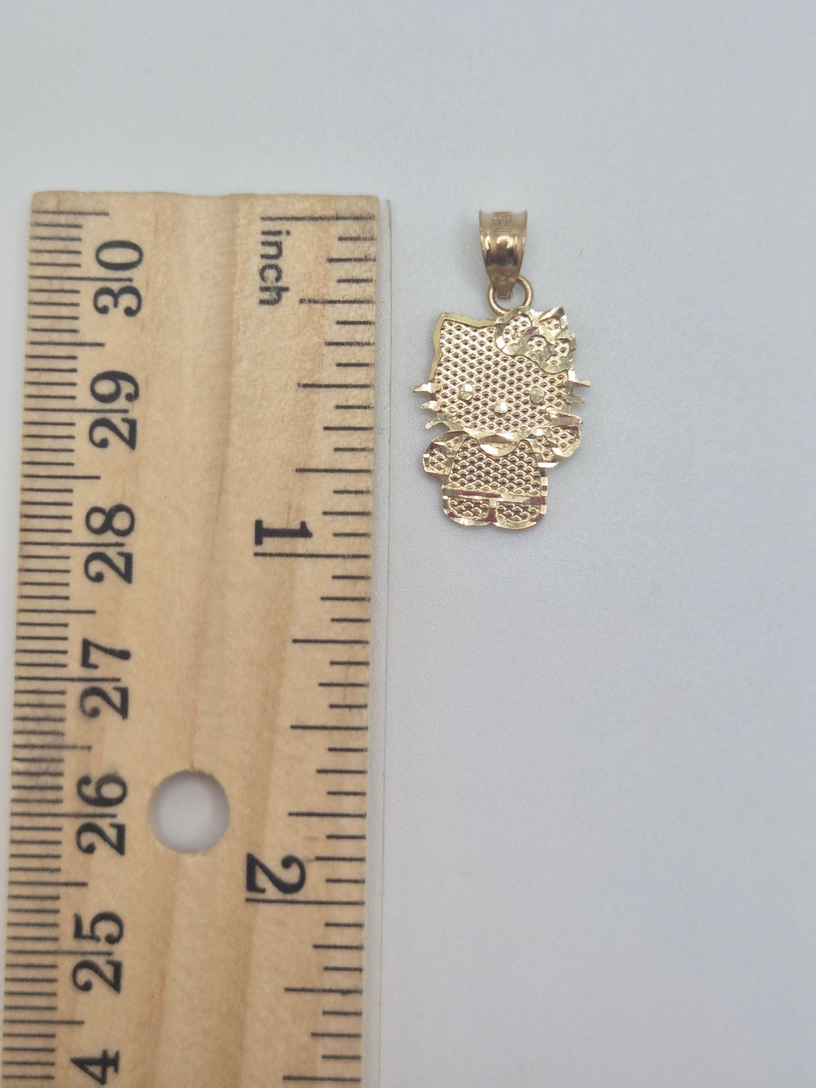 14K Gold Waving Hello Kitty Pendant