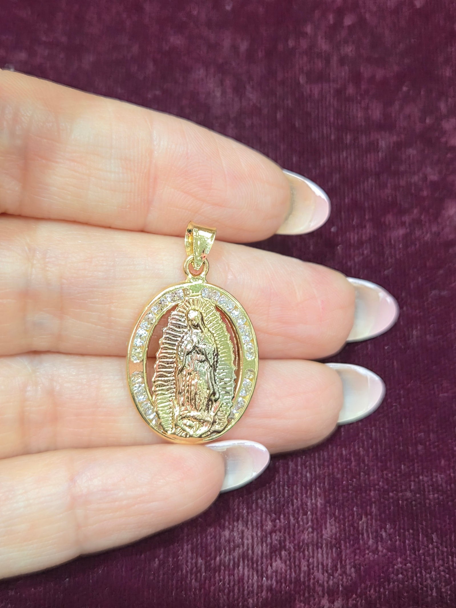 Virgencita Dorada Brillo CZ Pendant 14k Gold
