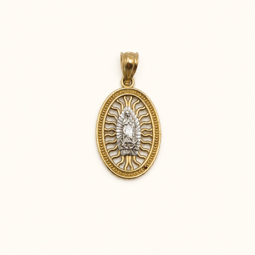 Colgante ovalado Virgencita bicolor en oro de 14 quilates