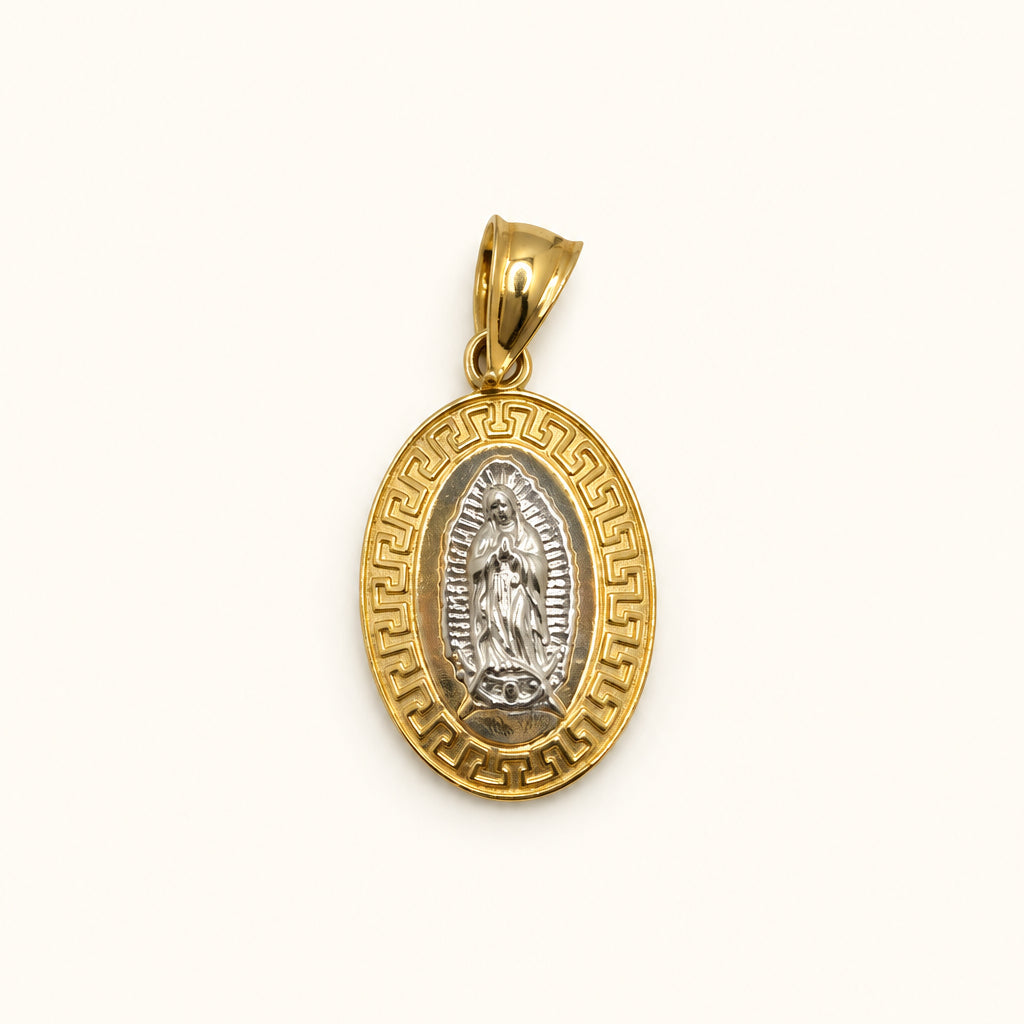 Colgante ovalado de Virgencita bicolor en oro de 14 quilates (borde griego)