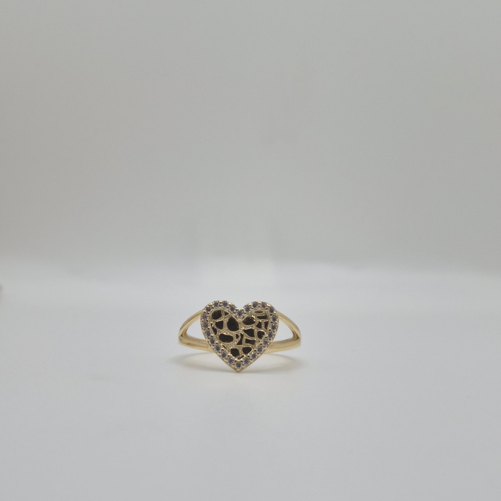 Nugget Heart Glow Ring – 10K