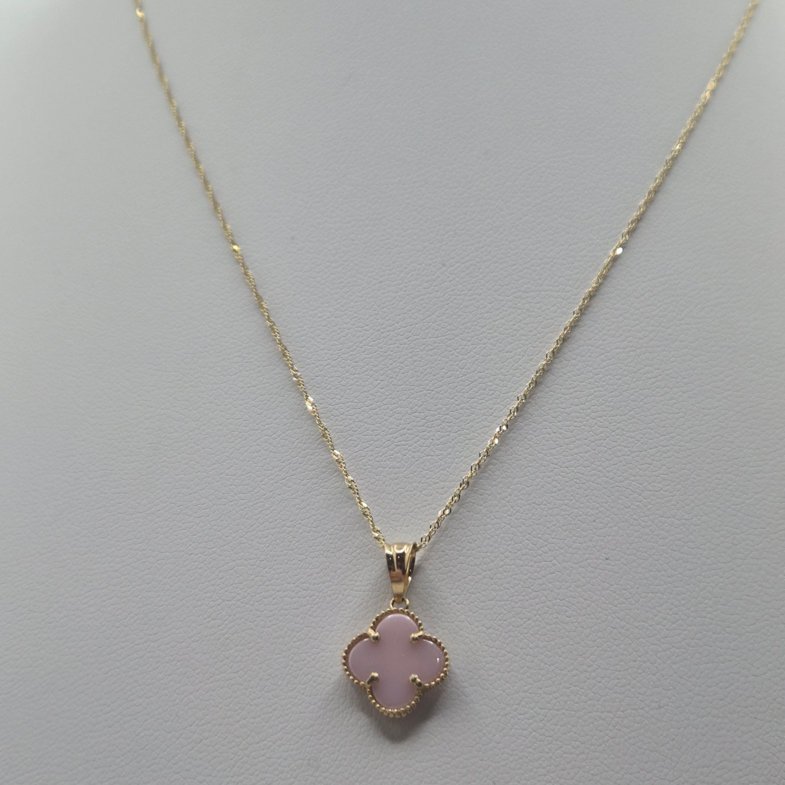 14K Gold Singapore Chain with Baby Pink Clover Pendant