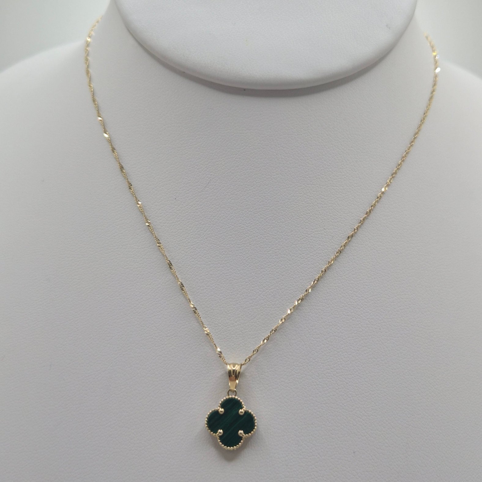 14K Gold Green Clover Singapore Necklace Set