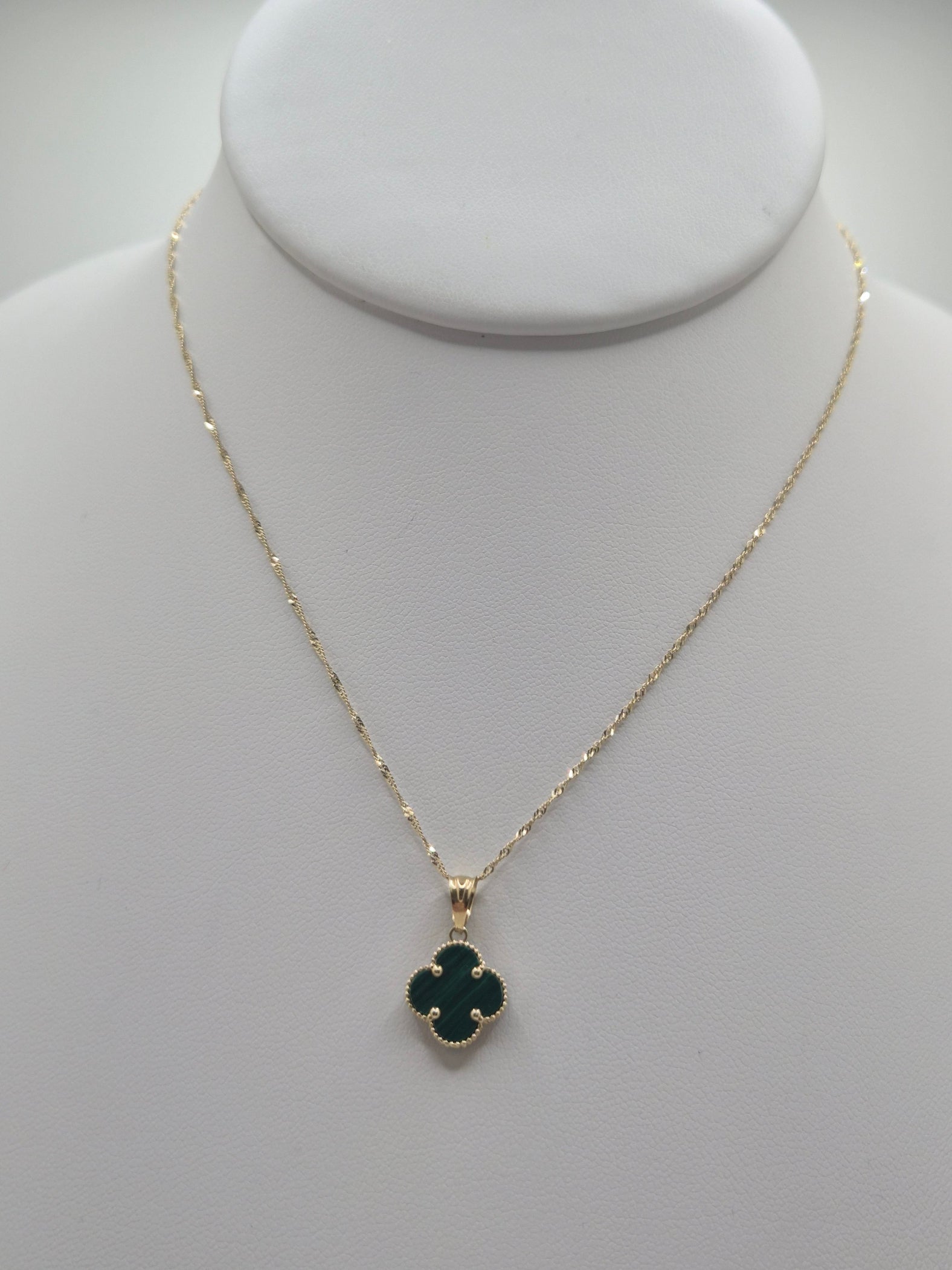 14K Gold Green Clover Singapore Necklace Set