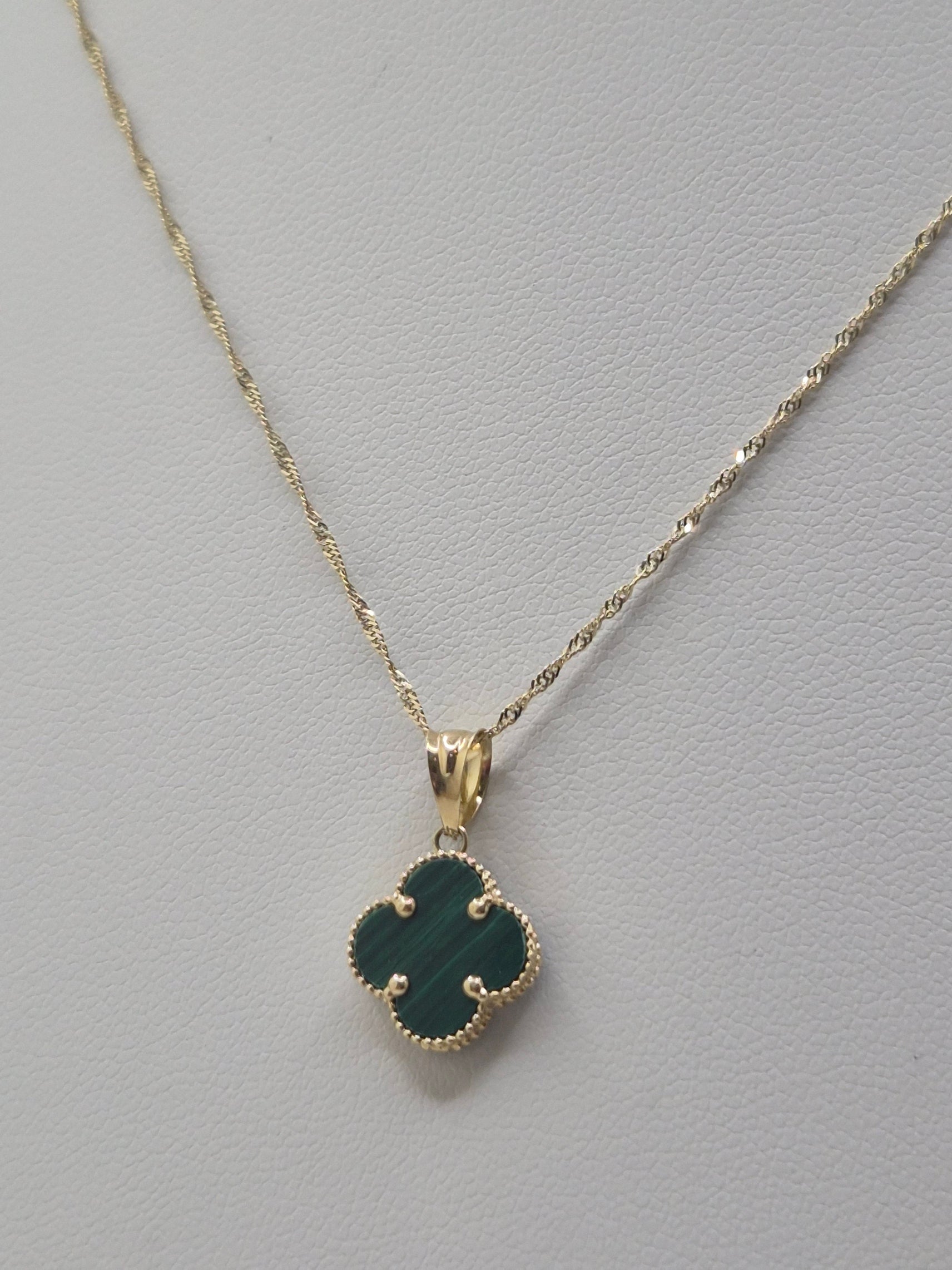 14K Gold Green Clover Singapore Necklace Set
