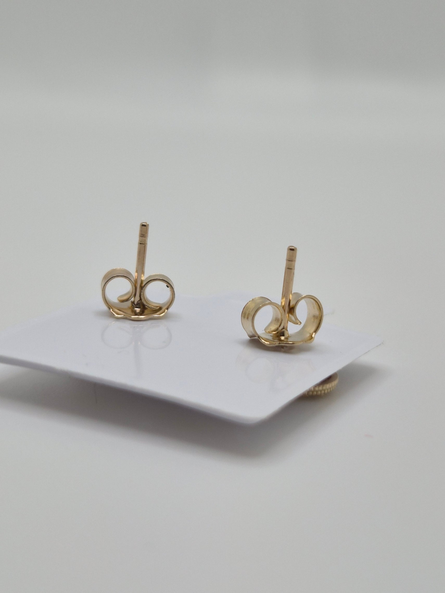 14K Gold Clover Nugget Stud Earrings
