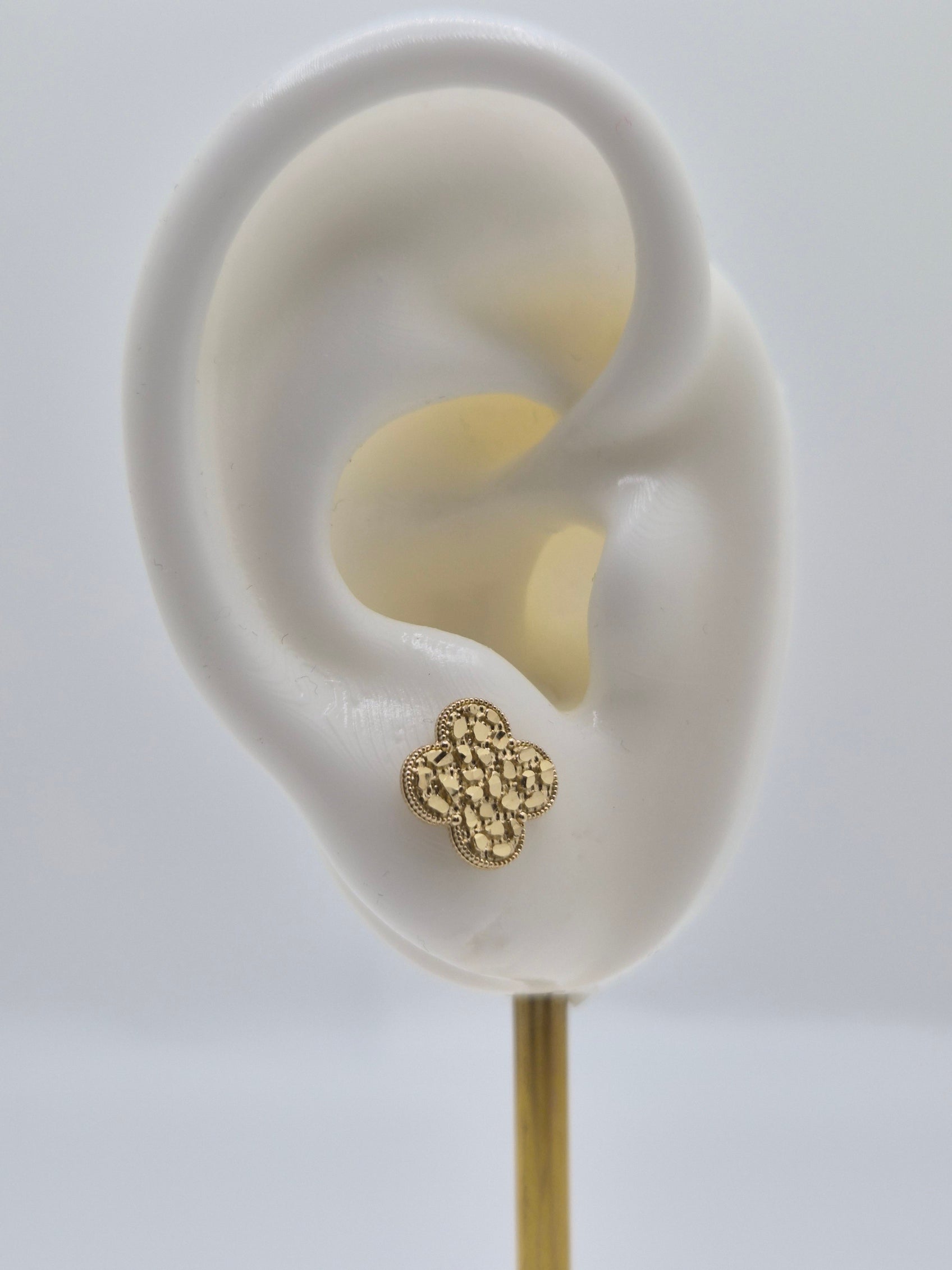 14K Gold Clover Nugget Stud Earrings