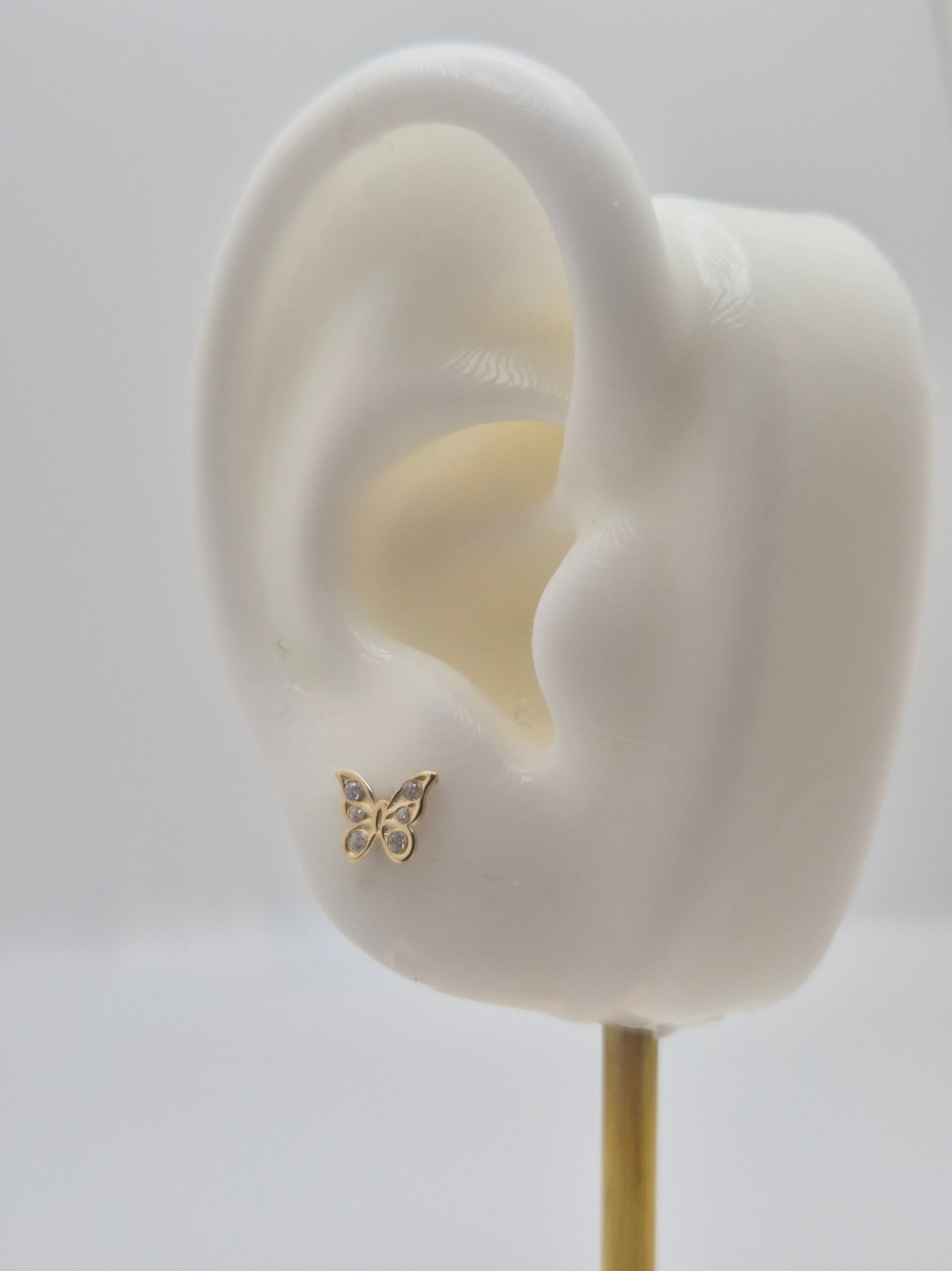 Pendientes de mariposa con cierre de rosca y circonita cúbica en oro de 14 quilates