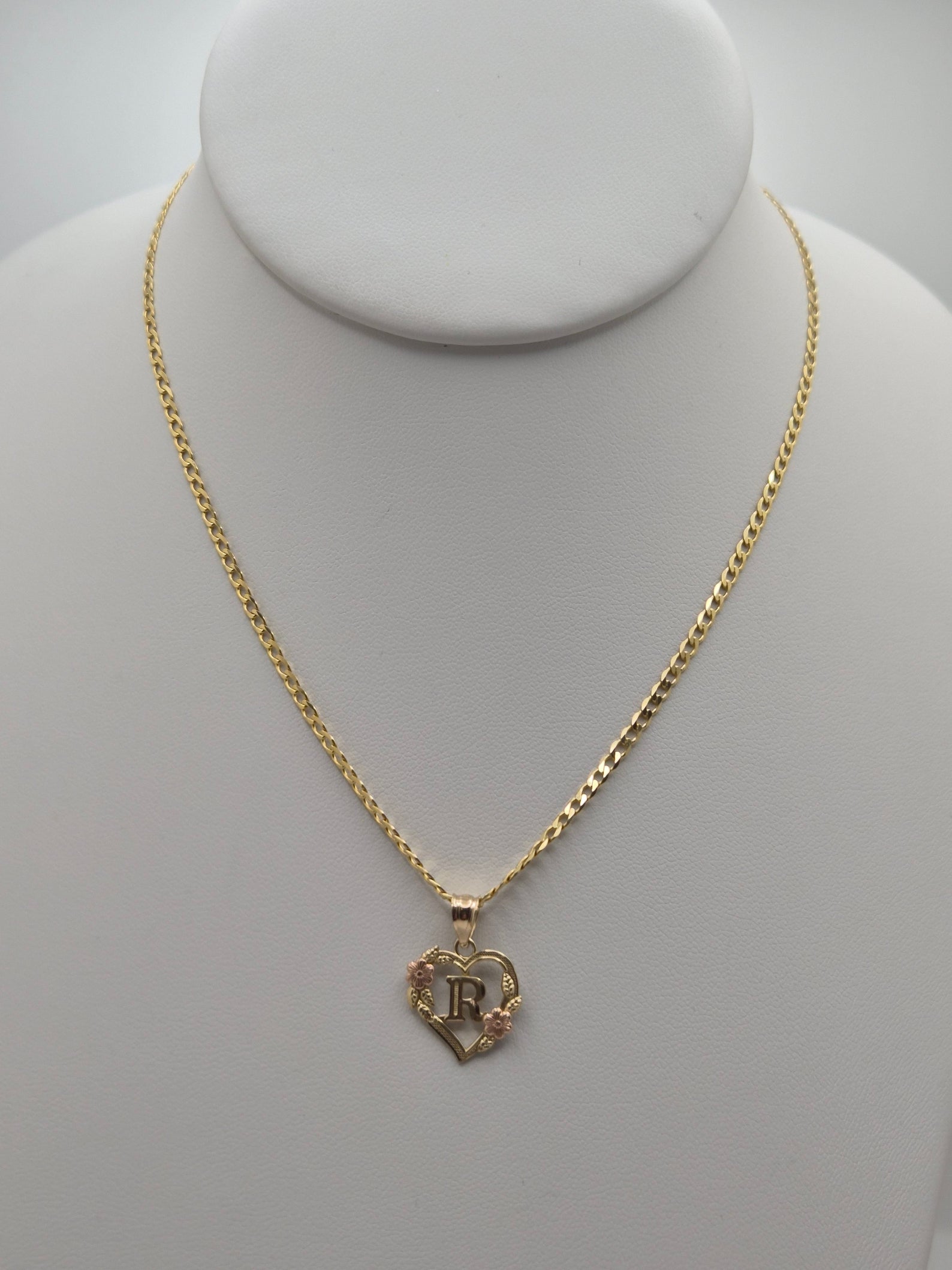 14K Gold Corazon Inicial Bloom Set