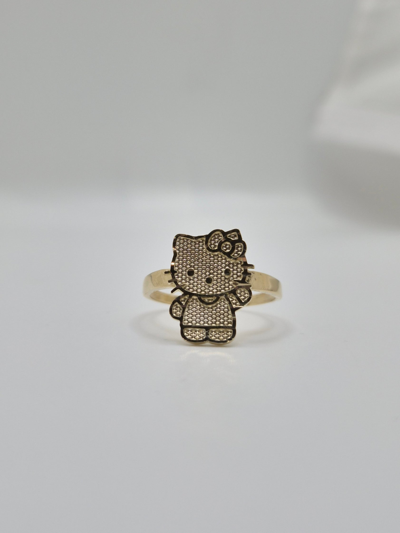 10K Gold Full Body Waving Hello Kitty Ring