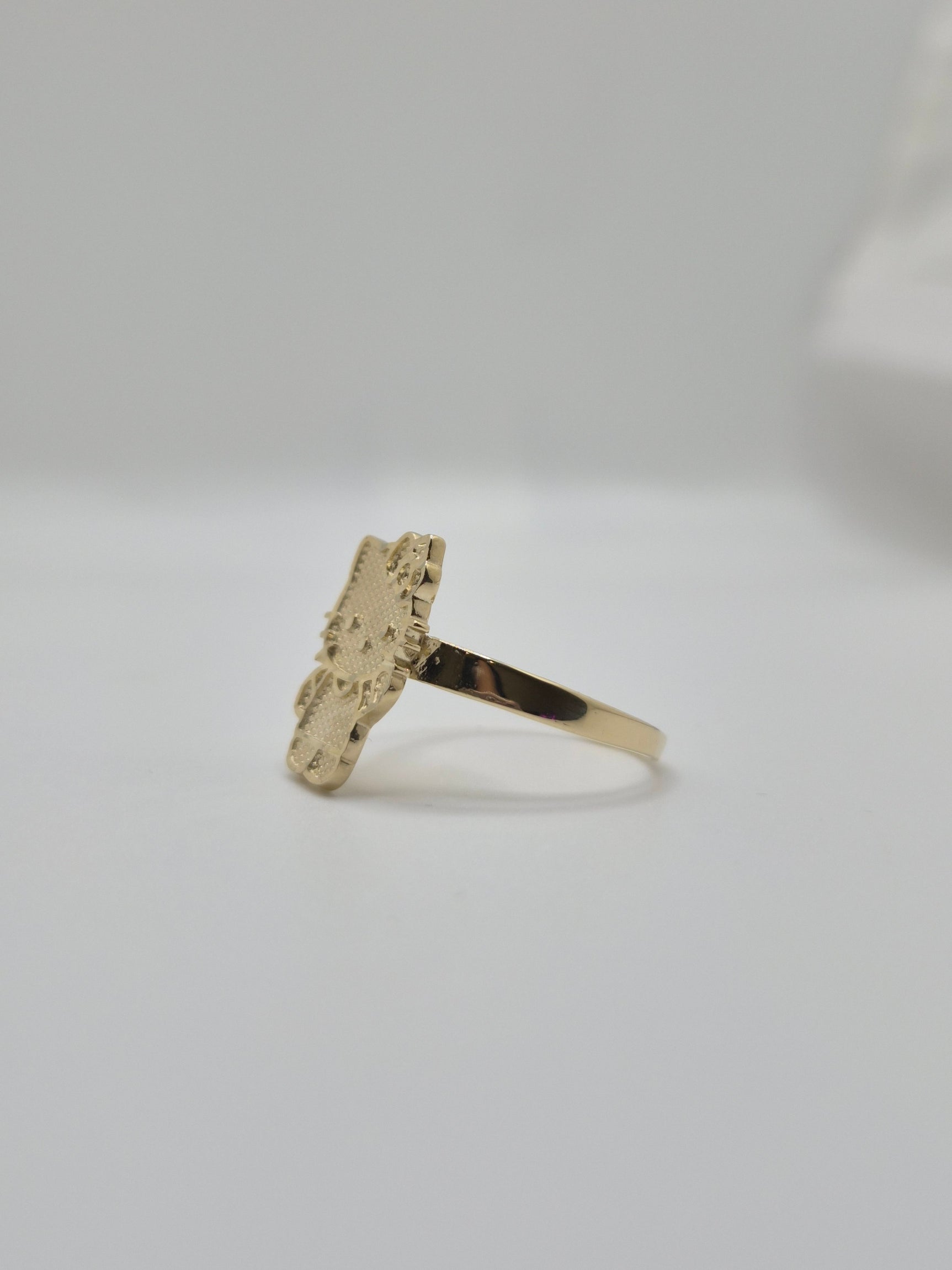 10K Gold Full Body Waving Hello Kitty Ring