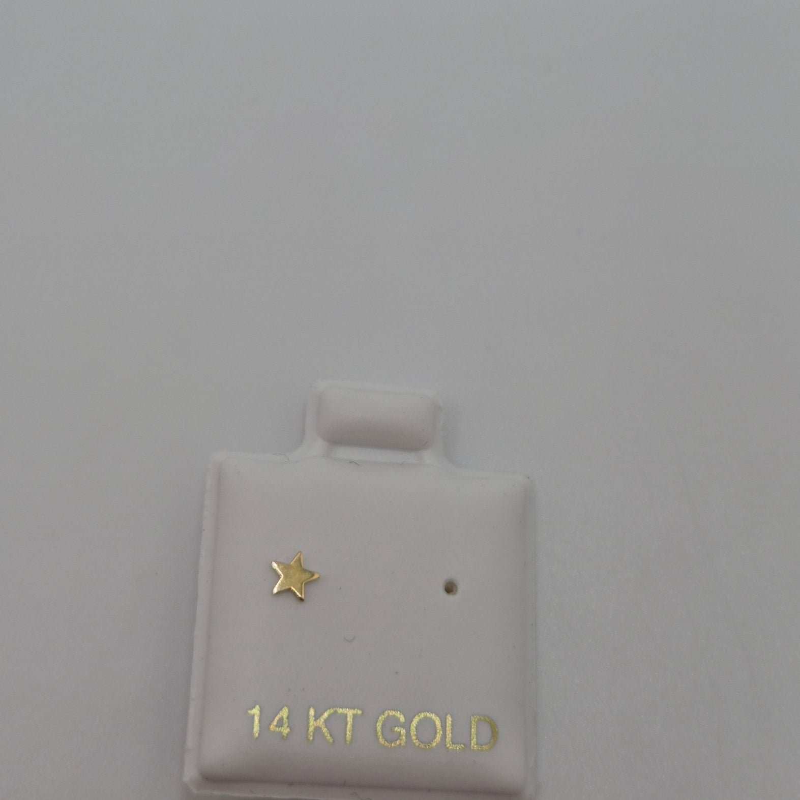 14K Gold Star Flat Back Stud Piercing