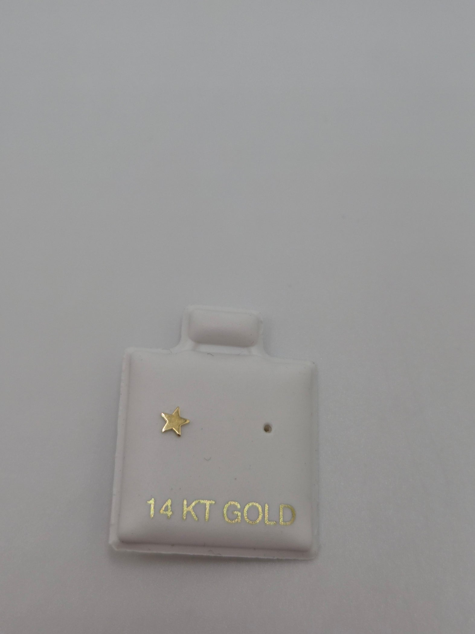 14K Gold Star Flat Back Stud Piercing
