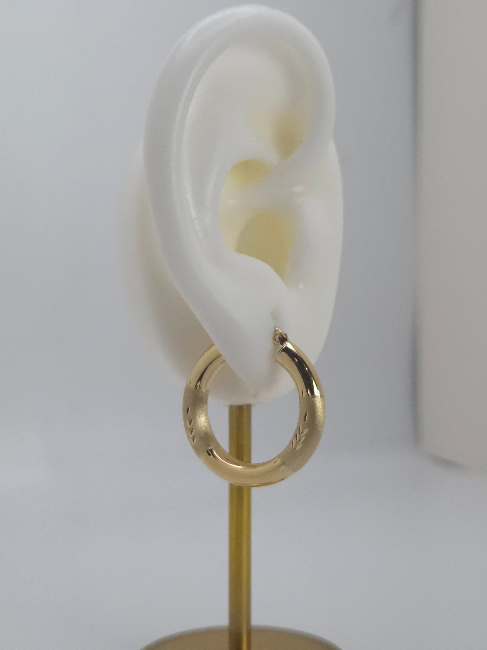 Pendientes de aro tubulares de oro de 14 quilates (042)