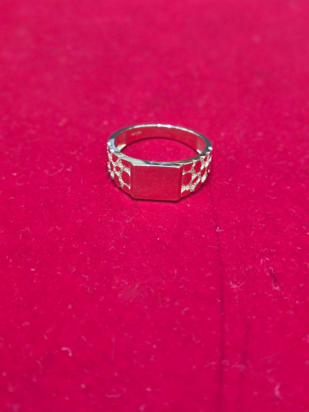 14K Gold Signet Nugget RIng