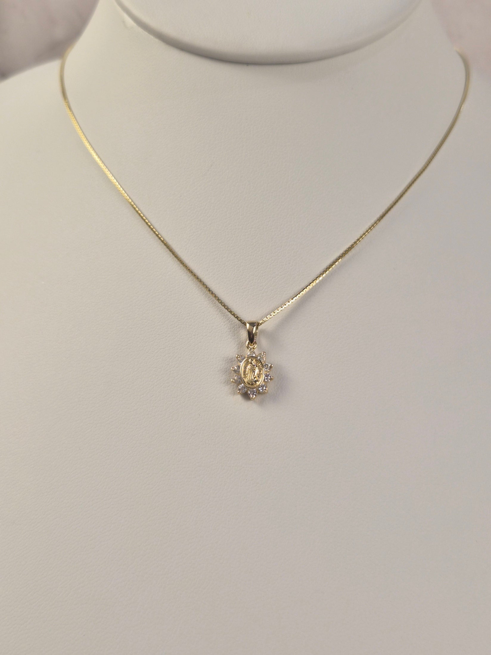 14K Gold Virgencita Brillito Box Chain Set