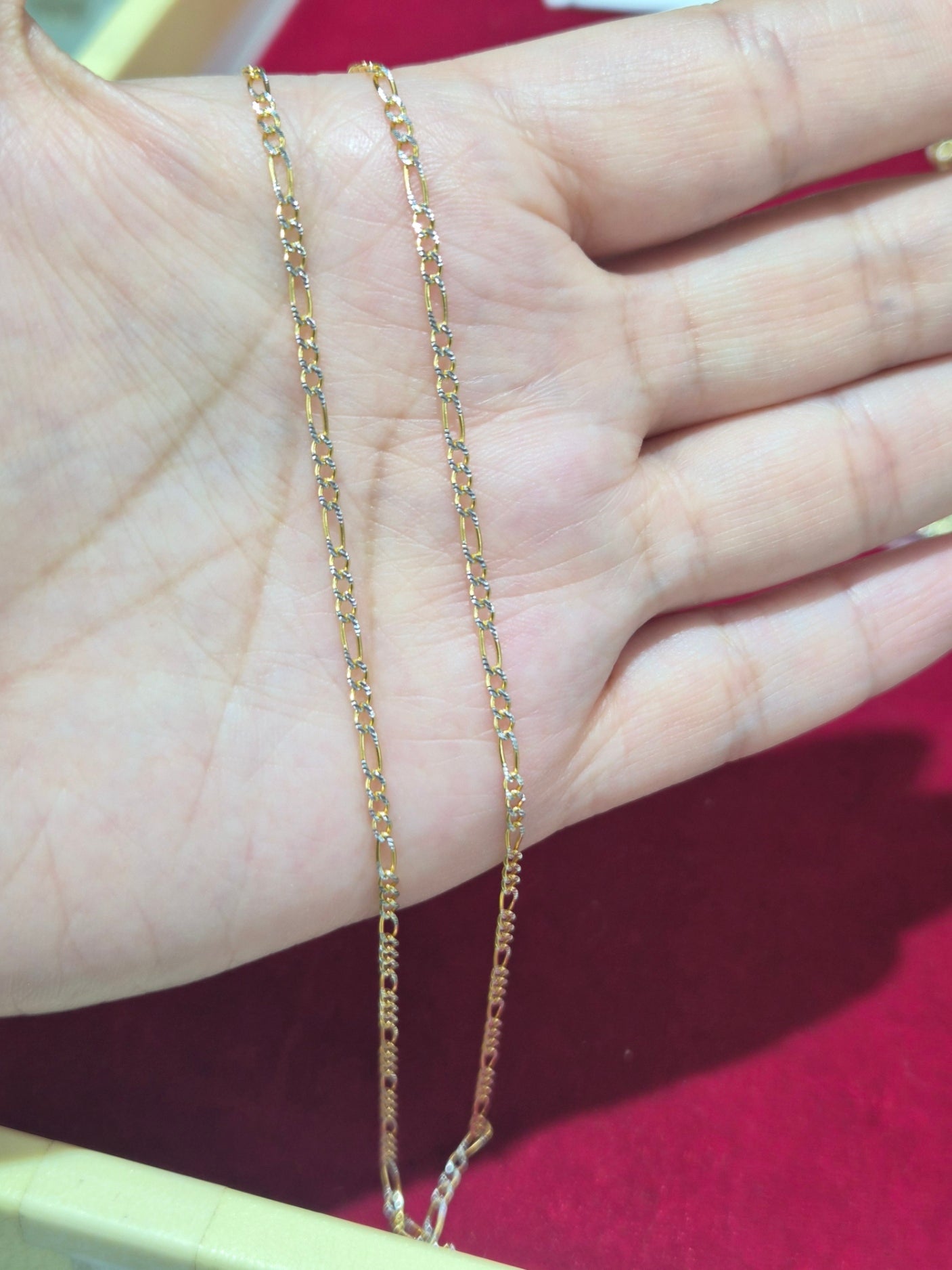 Cadena fígaro de oro macizo de 14 k con corte de diamante de 2,1 mm