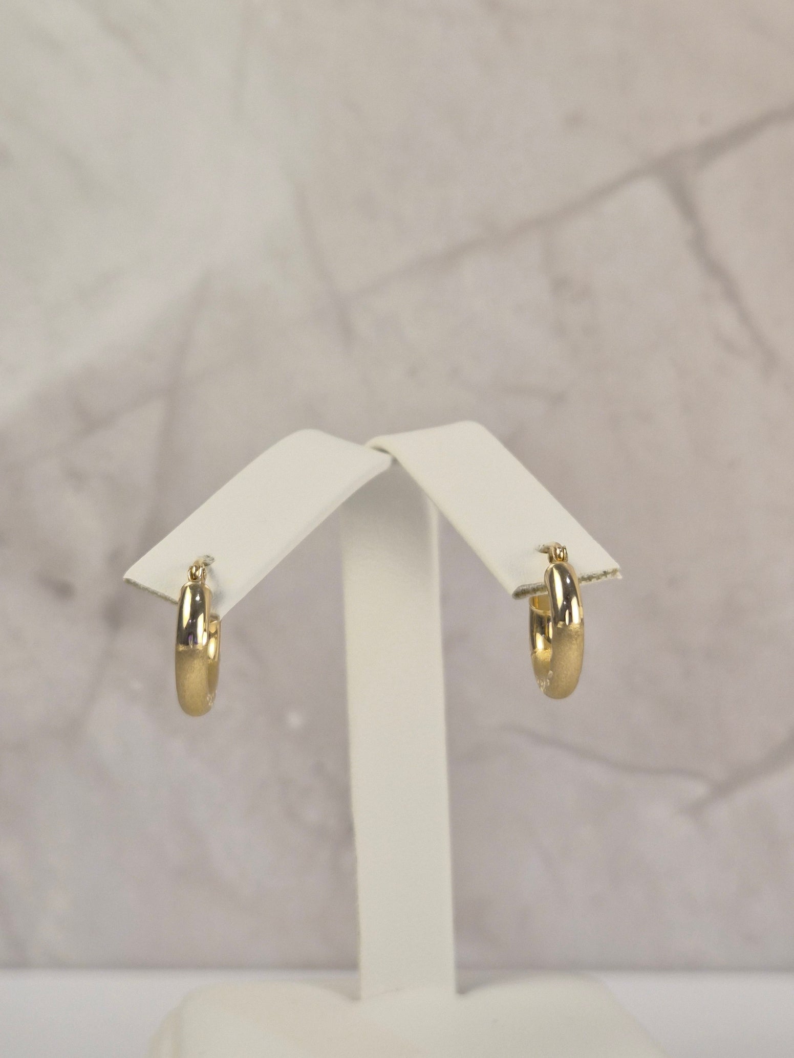 Mini aros dorados de 14 quilates (053)