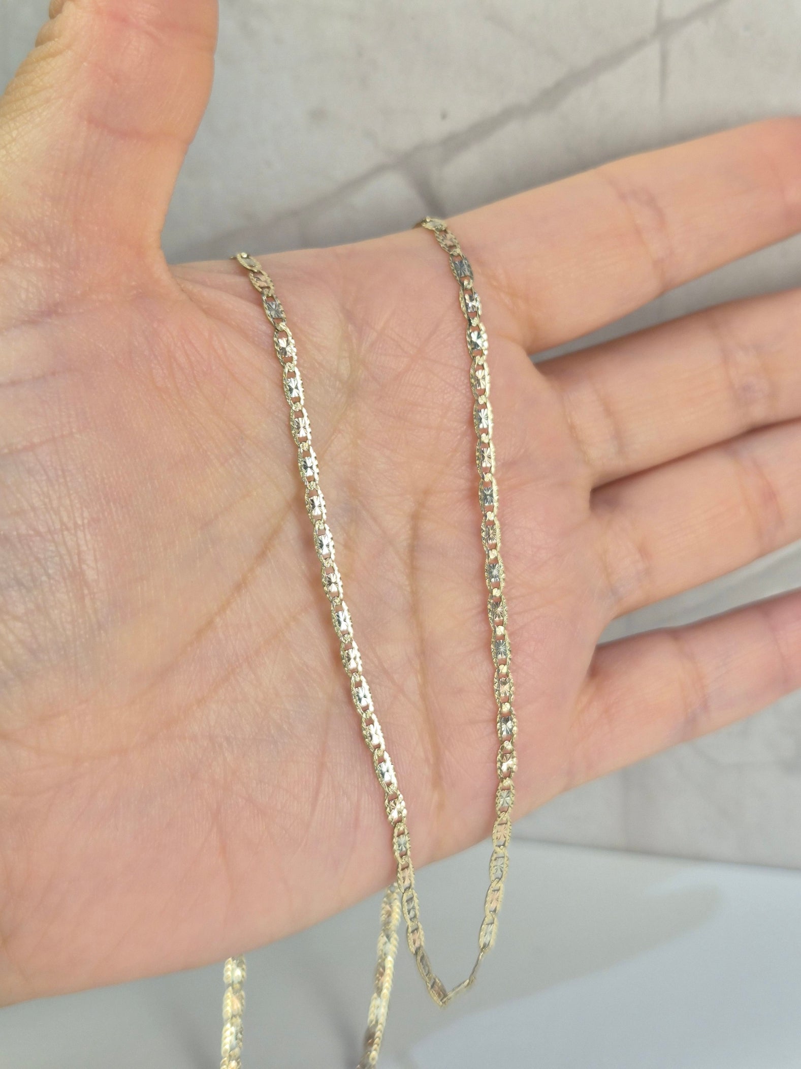 Cadena Valentino de oro de 14 quilates con corte de diamante de 3 colores (2,6 mm)