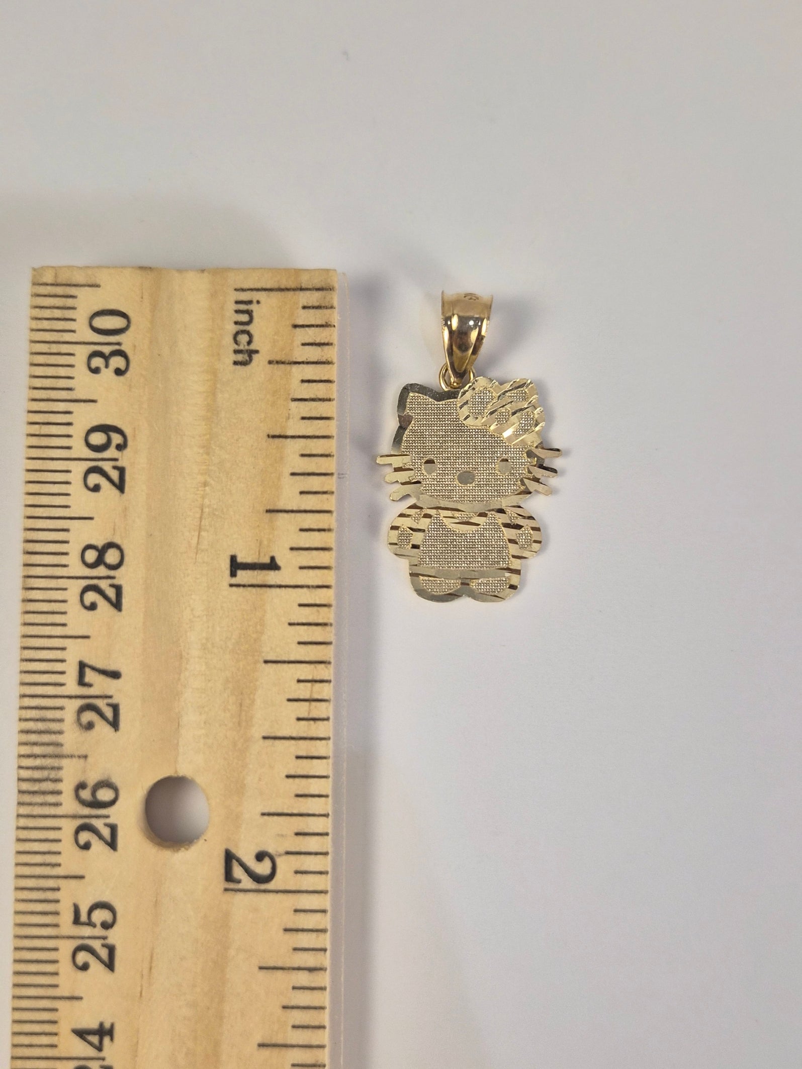 14K Gold Hello Kitty Pendant – Classic Plus