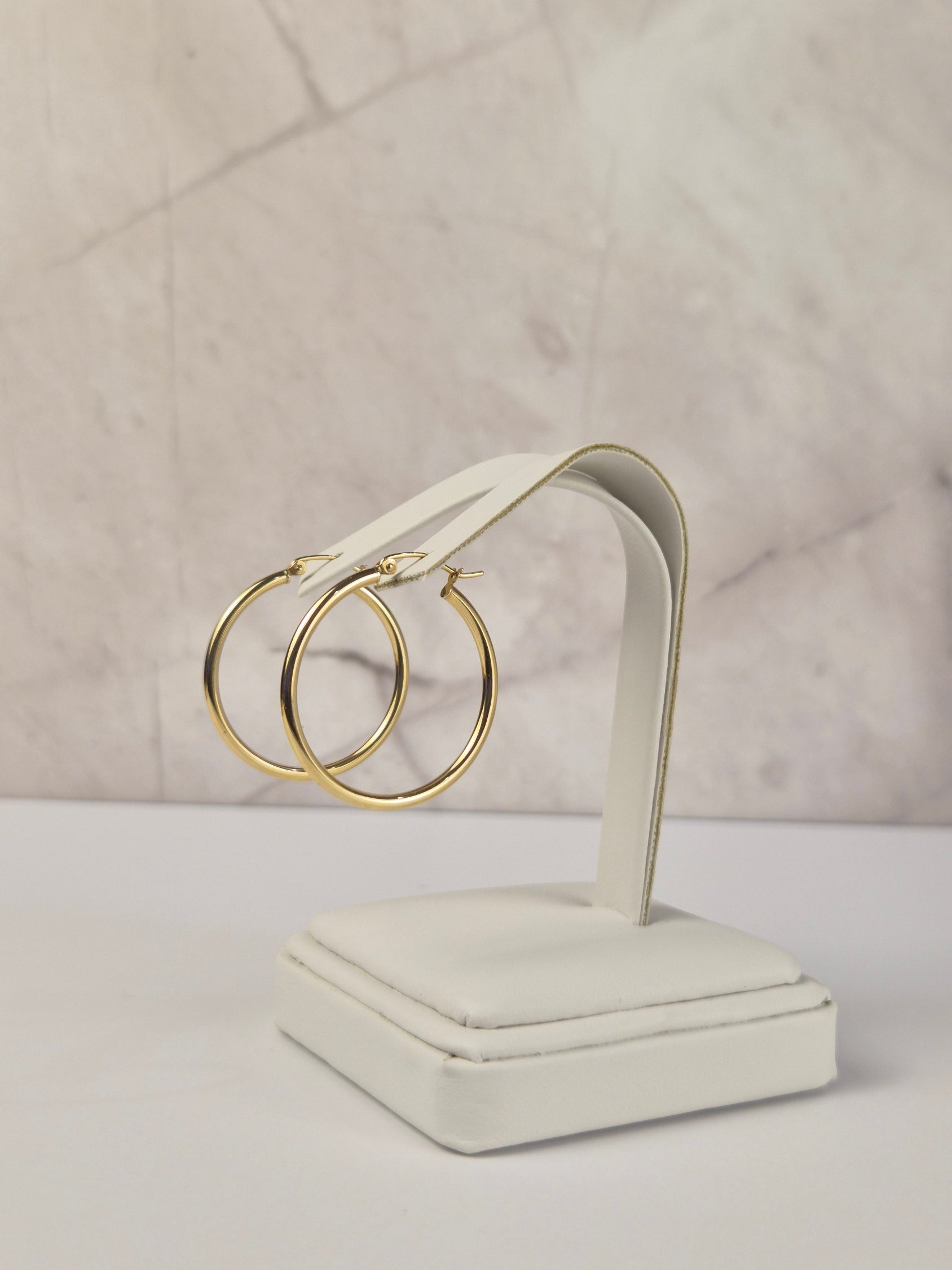 Luna Essential – 14K Gold Classic Hoop Earrings | 25mm