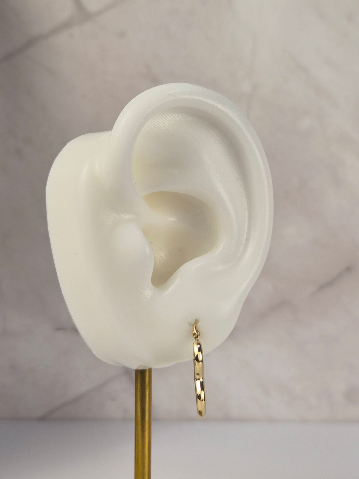 Aros Estrella Heart Hoops — Medianos (Aretes de Corazón Angular de Oro de 14K)