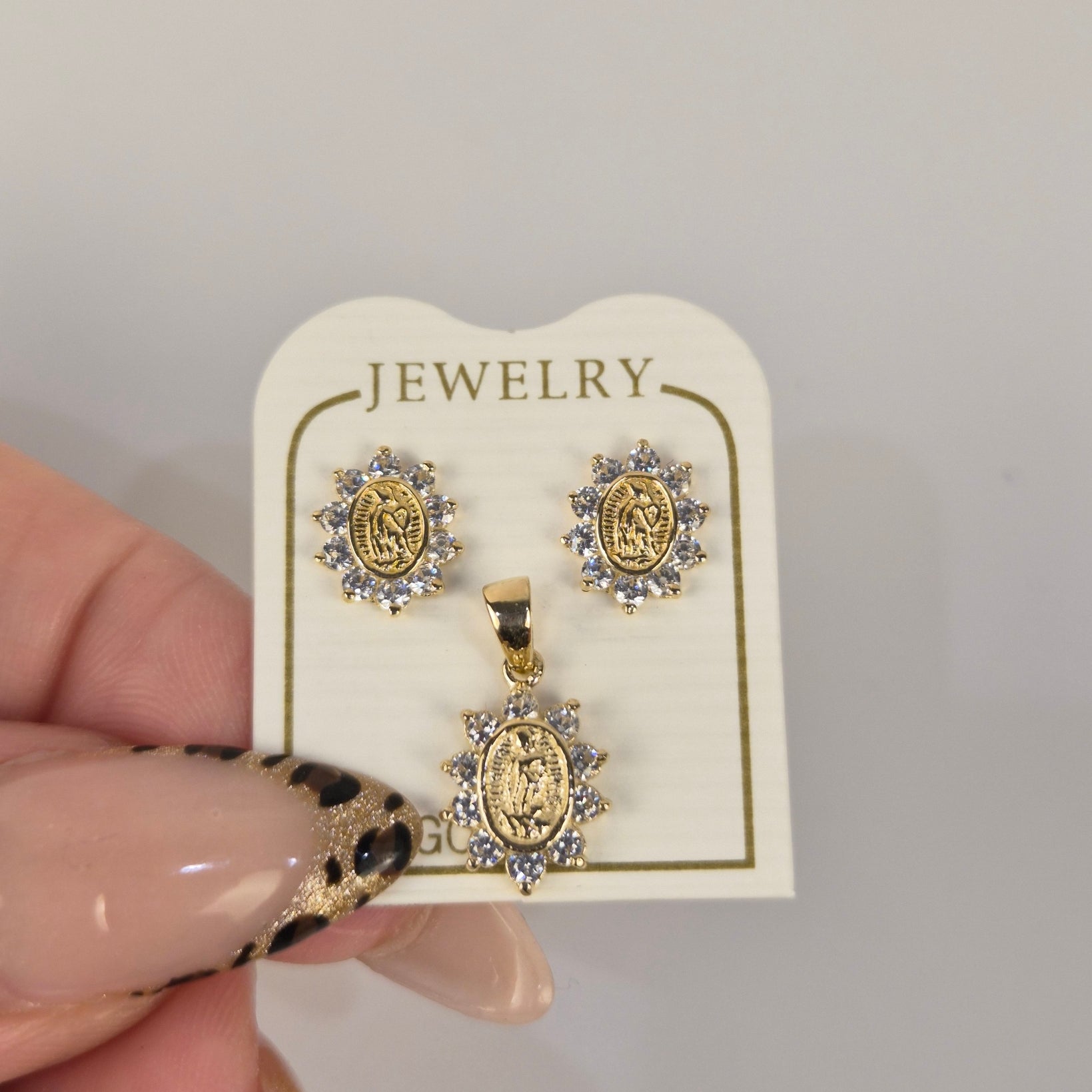 Virgencita Brillito Matching Set – 14K Gold Pendant & Screw Back Earrings