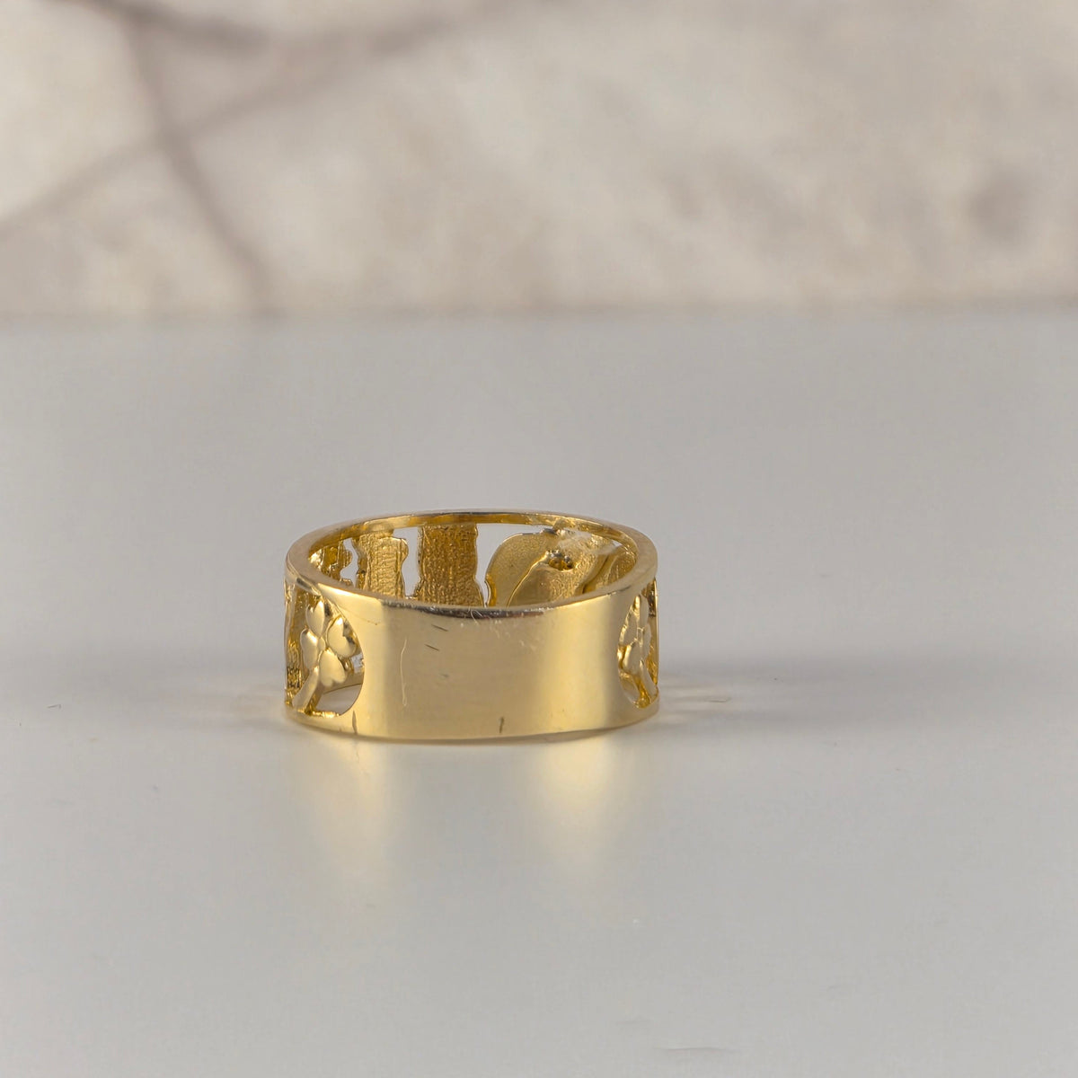 Lucky You – 14K Gold Good Luck Band Ring