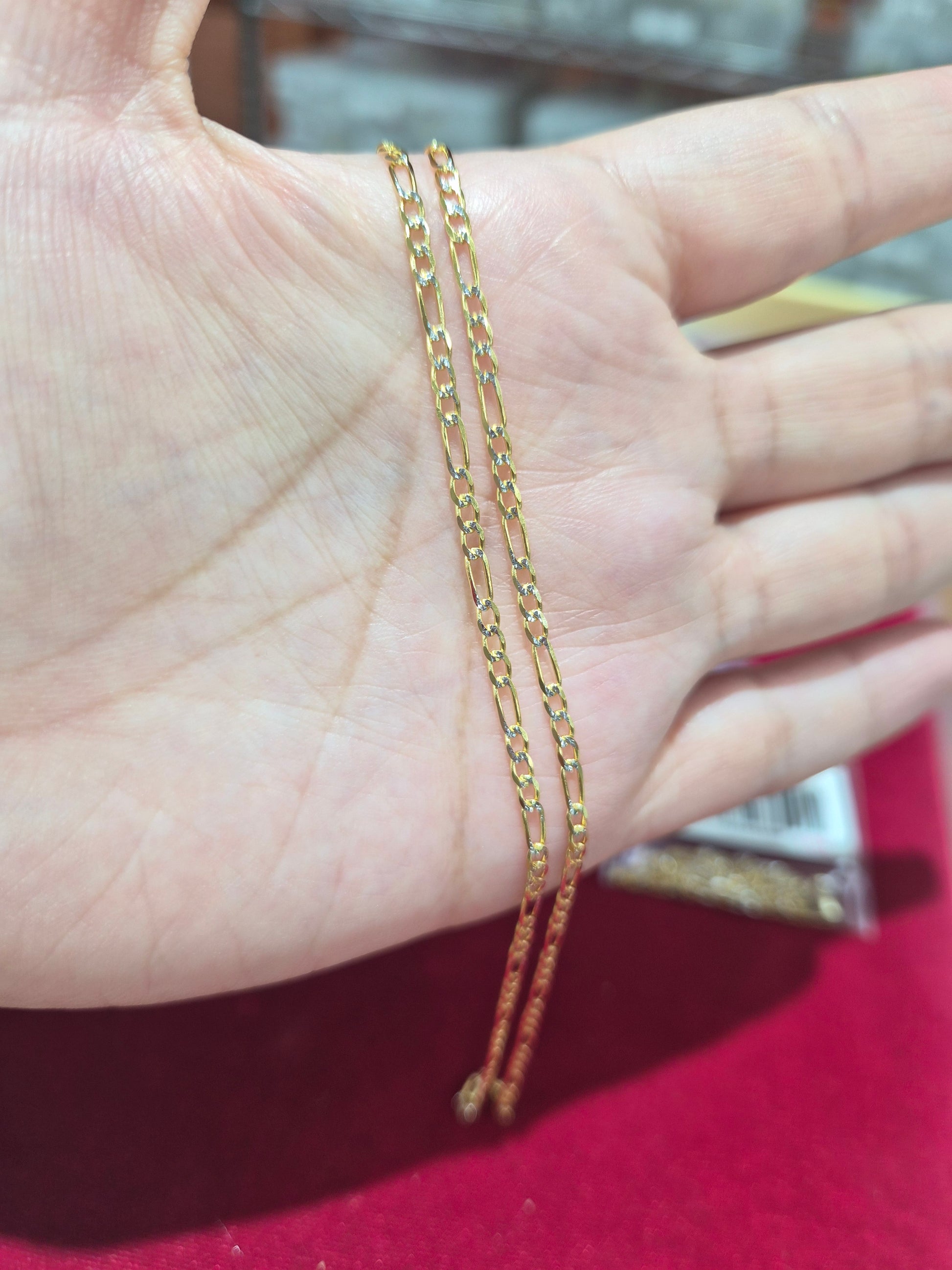Cadena fígaro de oro macizo de 14 k con corte de diamante de 2,7 mm
