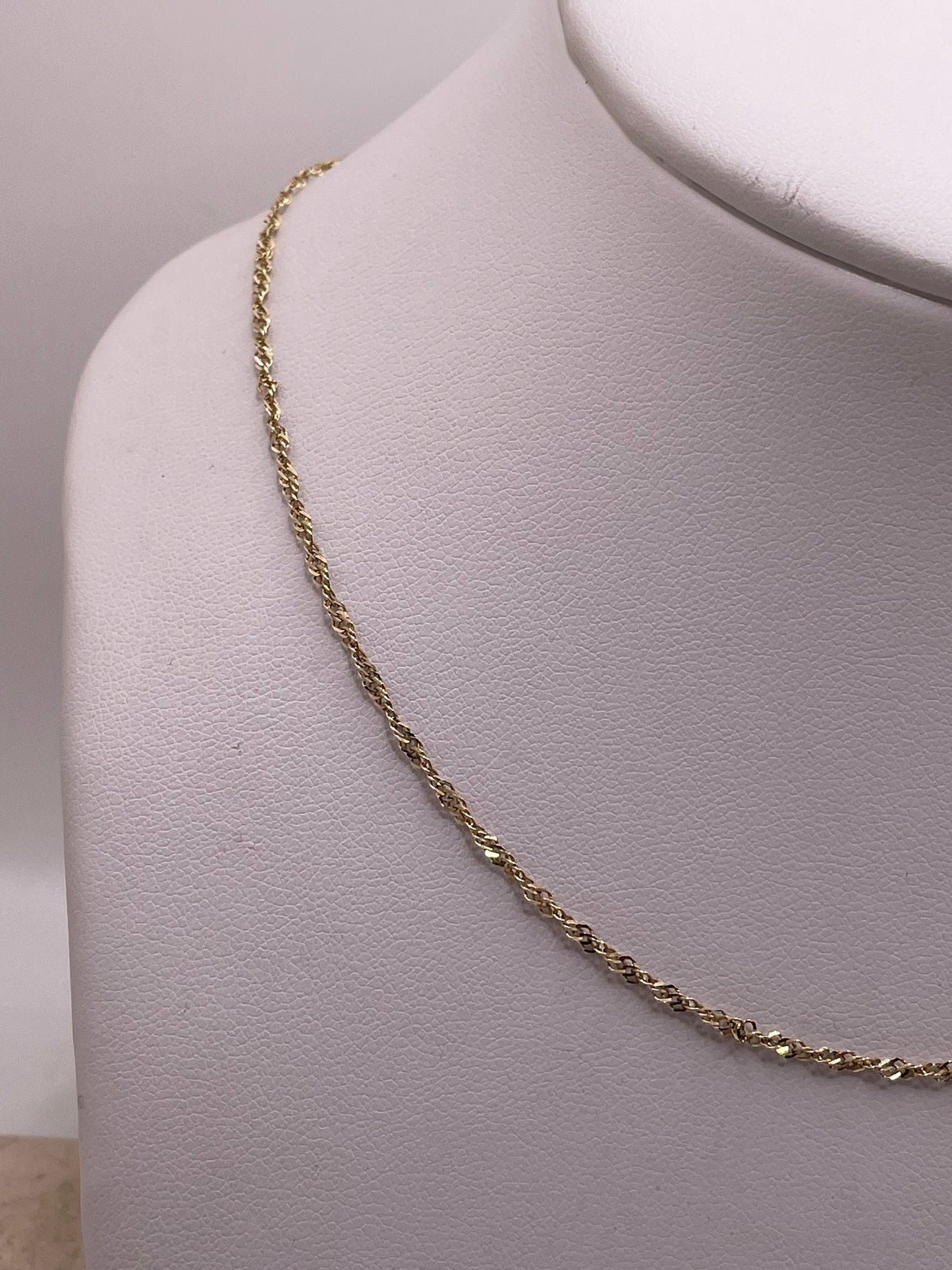 14k gold 1.5mm singapore chain