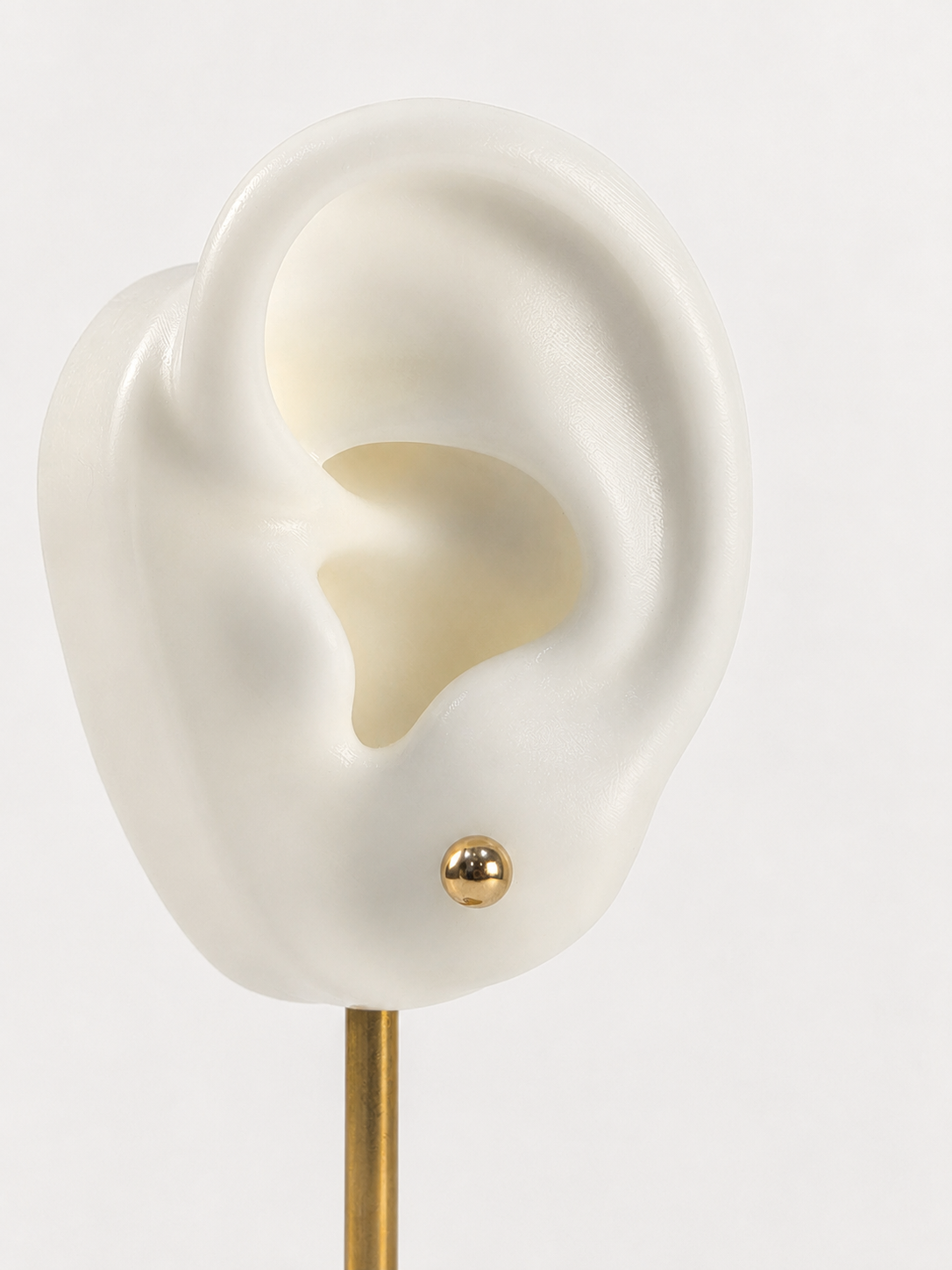 Pendientes de bola de 5 mm de oro de 14 quilates (con cierre de rosca)