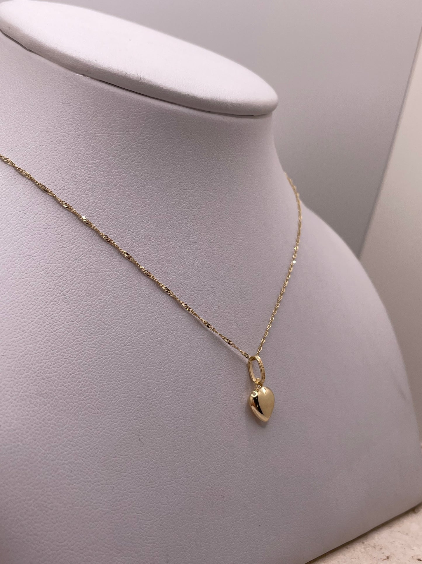 14k gold 0.9mm singapore necklace with 3d heart pendant jewelry set