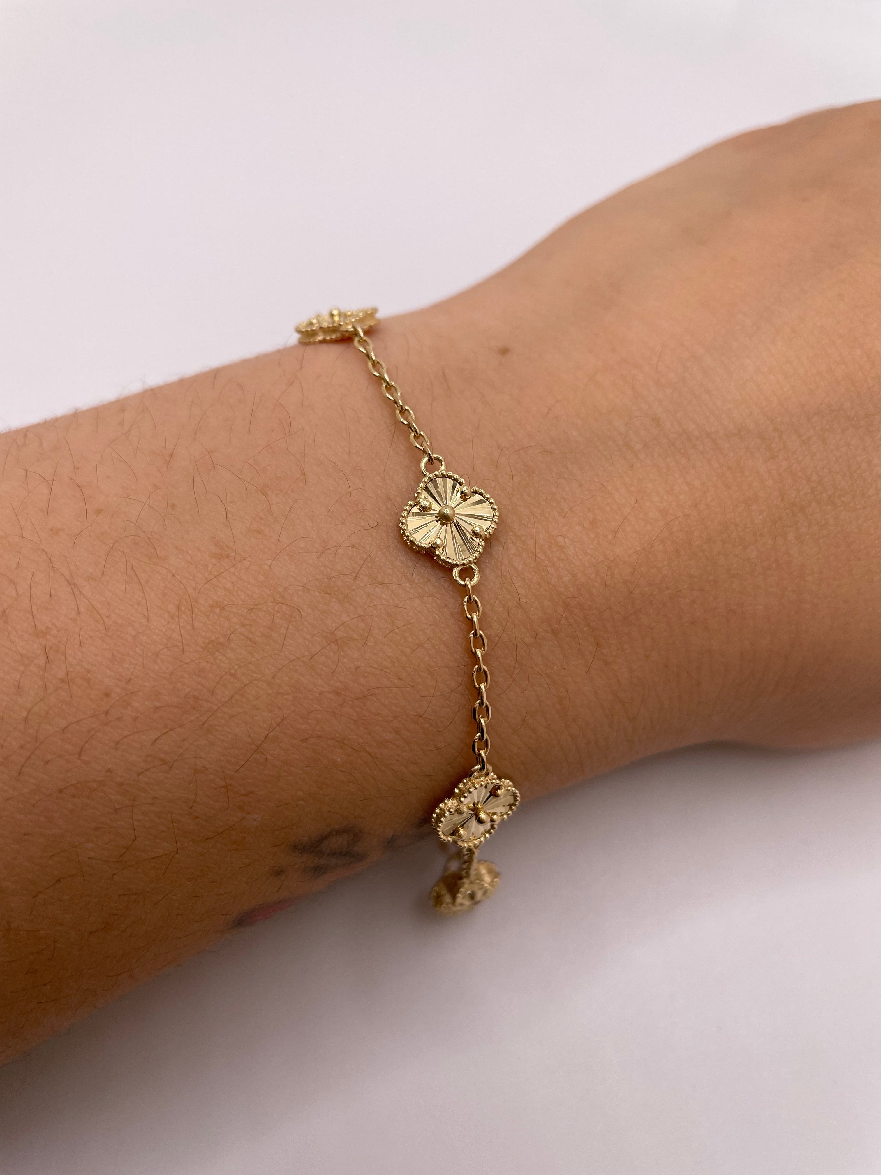 14K Gold 5-Motif Clover Bracelet