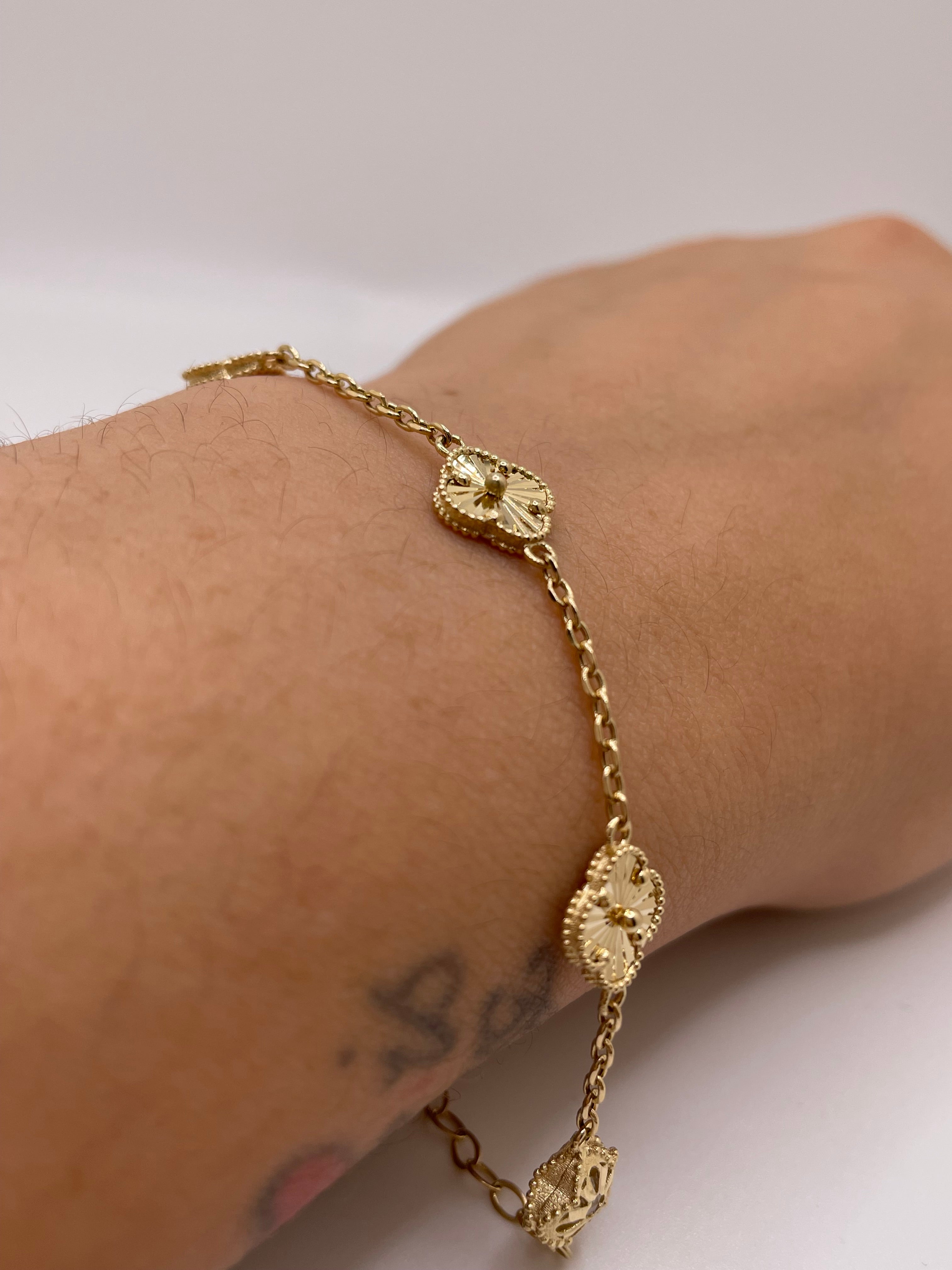 14K Gold 5-Motif Clover Bracelet
