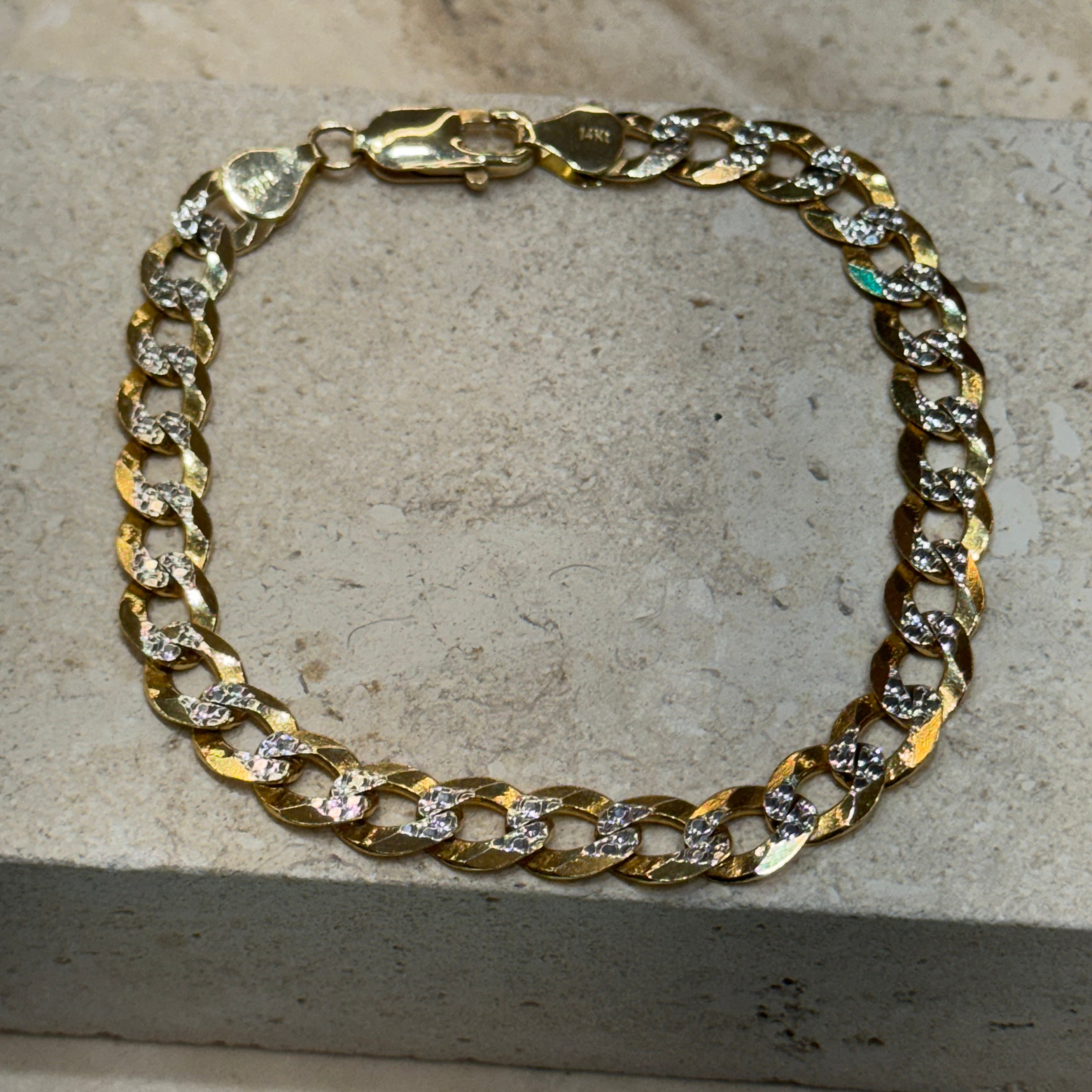 Pulsera cubana con talla de diamante de 8,2 mm en oro macizo de 14 quilates y 8,5"