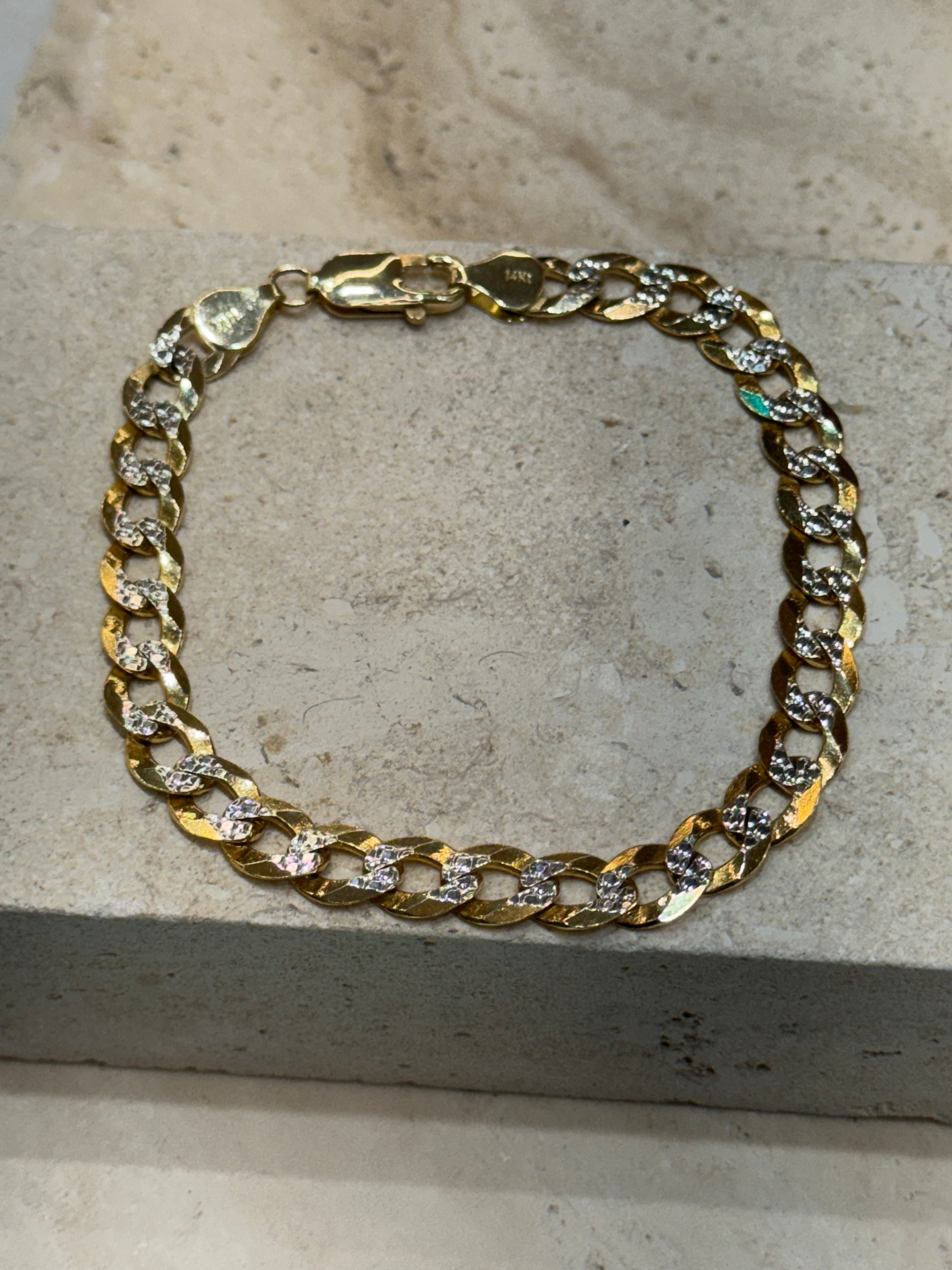 Pulsera cubana con talla de diamante de 8,2 mm en oro macizo de 14 quilates y 8,5"