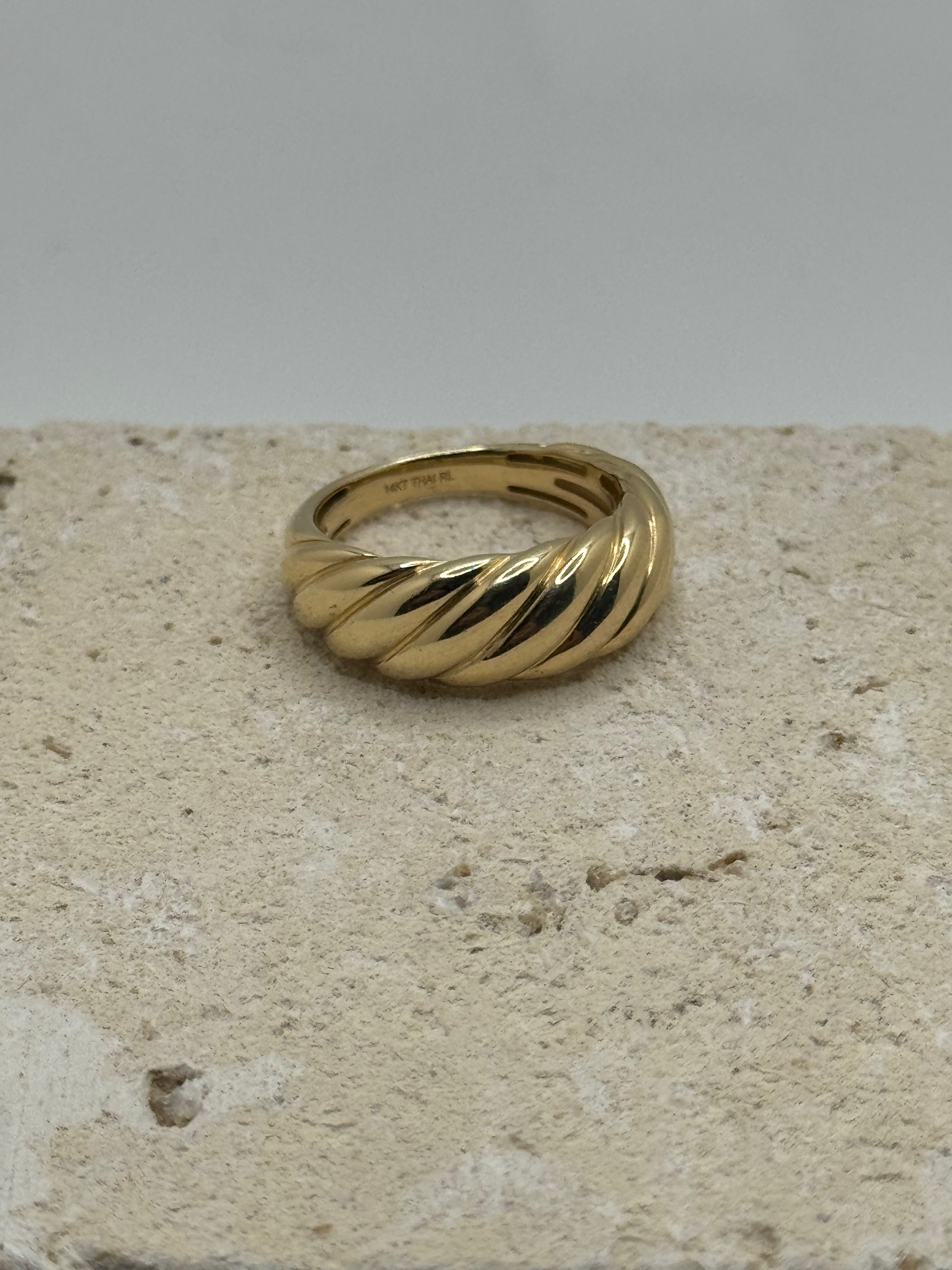 14k gold  twist ring
