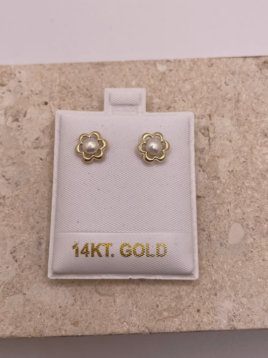 14k gold flower fw pearl screw back earrings