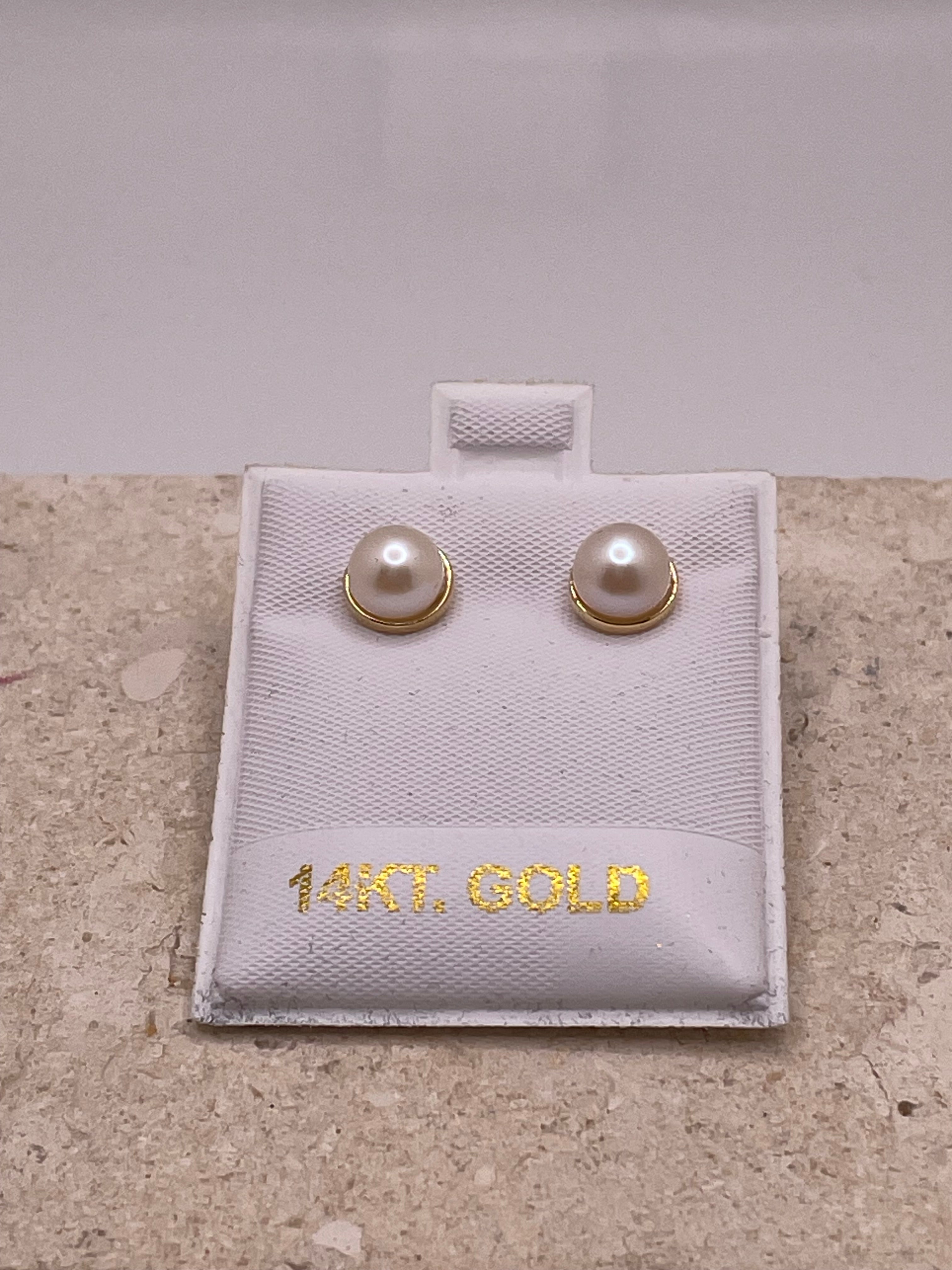 14k gold dome pearl earrings with gold outline