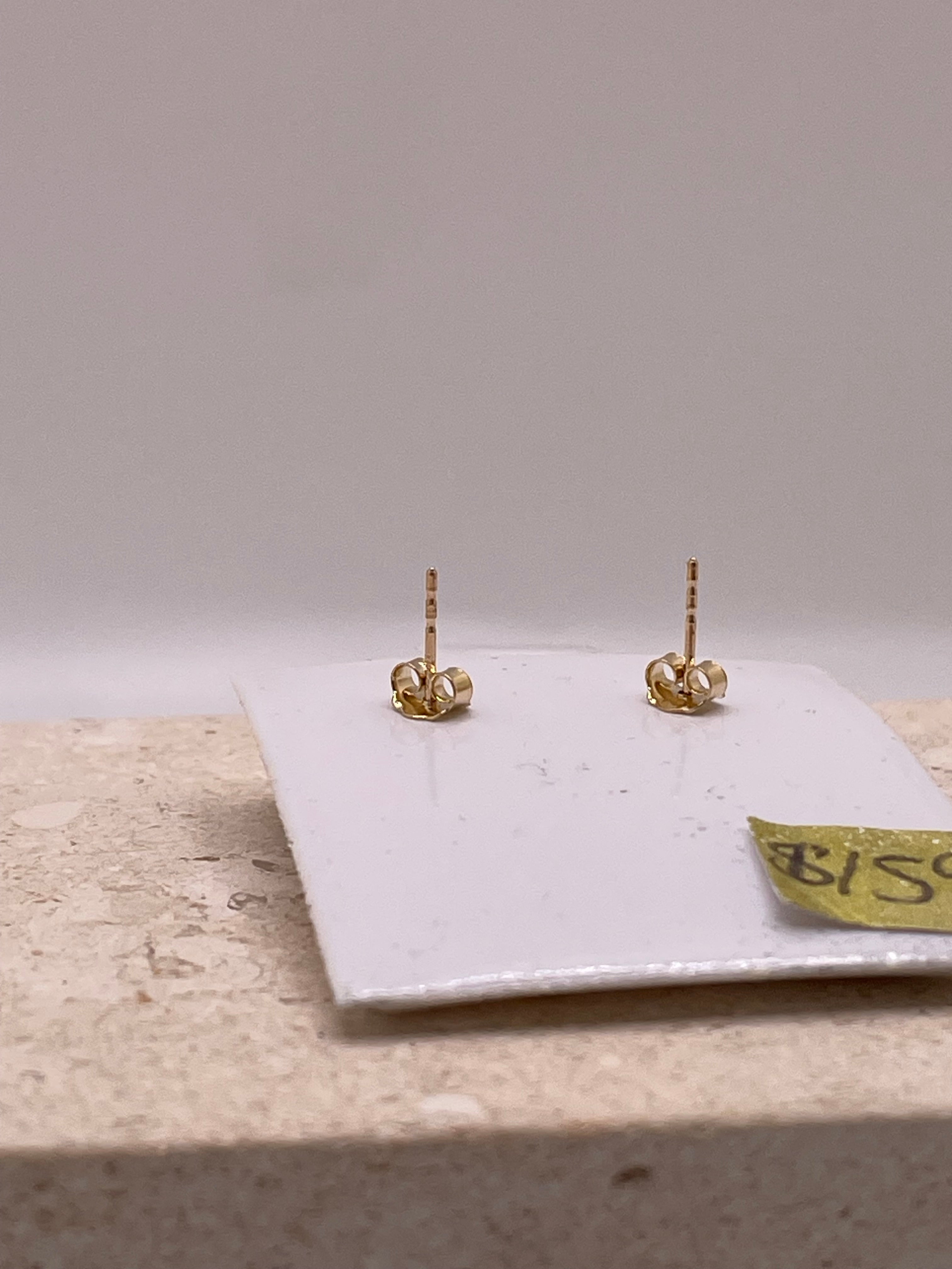 14k gold dome pearl earrings with gold outline