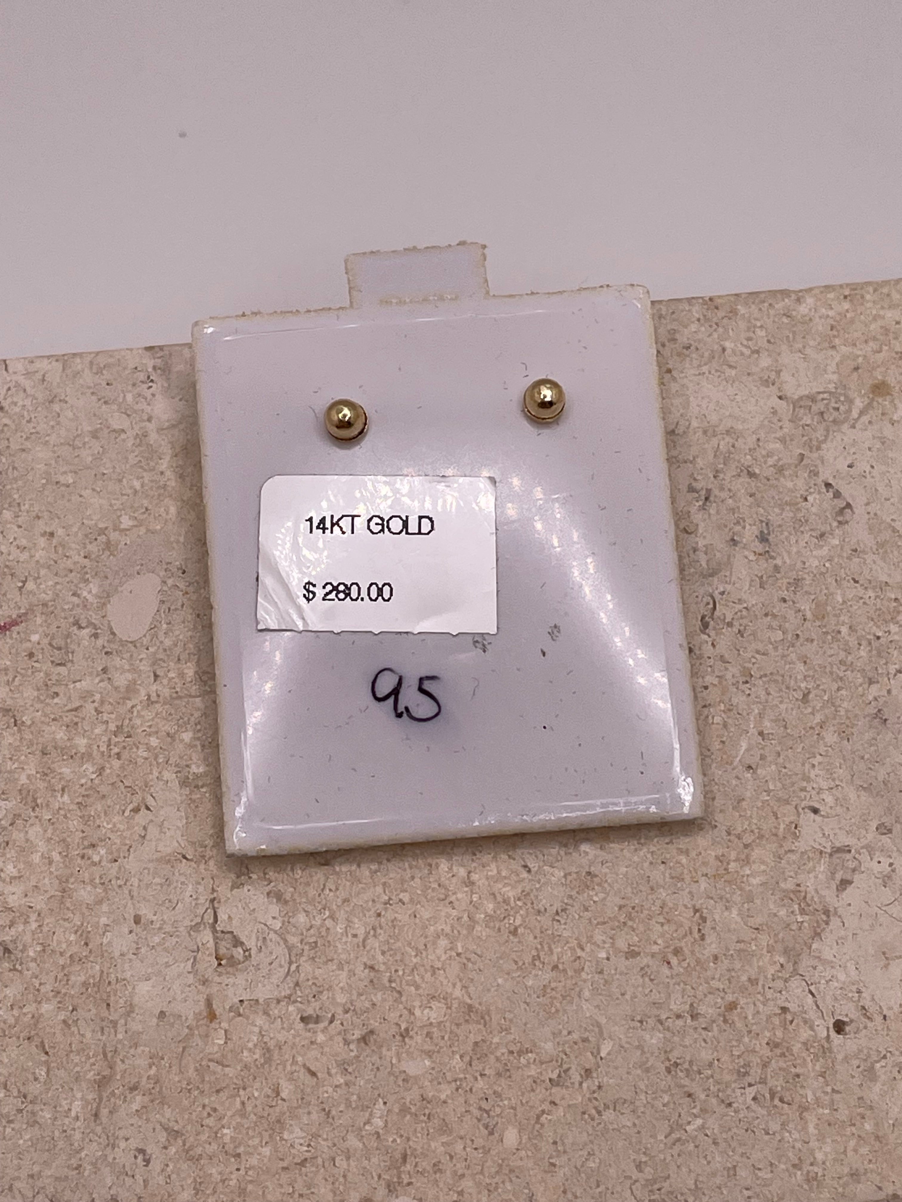 14k gold ladybug earrings