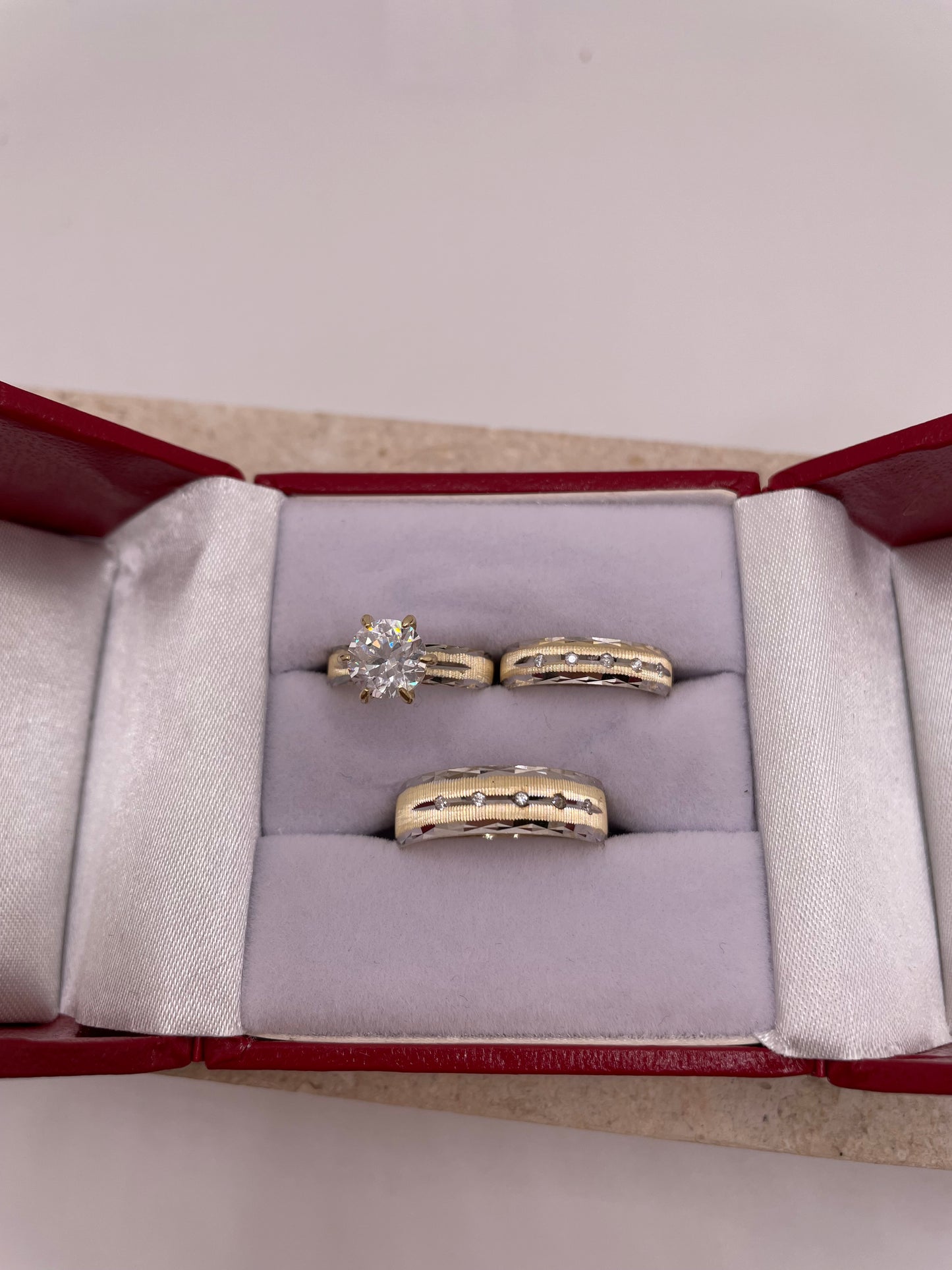 Juego de alianzas de boda y compromiso con talla de diamante en oro amarillo y blanco de oro macizo de 14 quilates