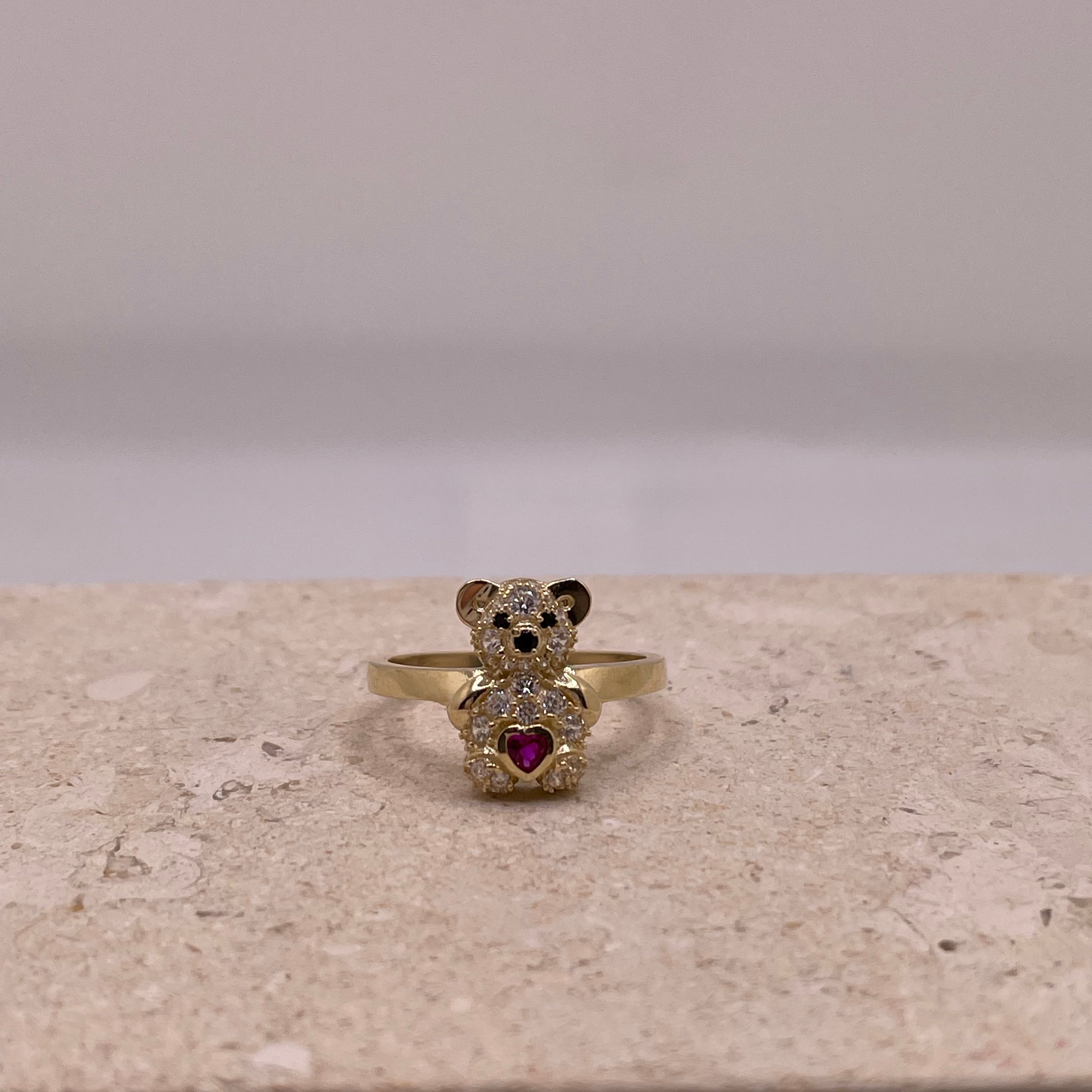 Anillo de oso de peluche de oro de 14k