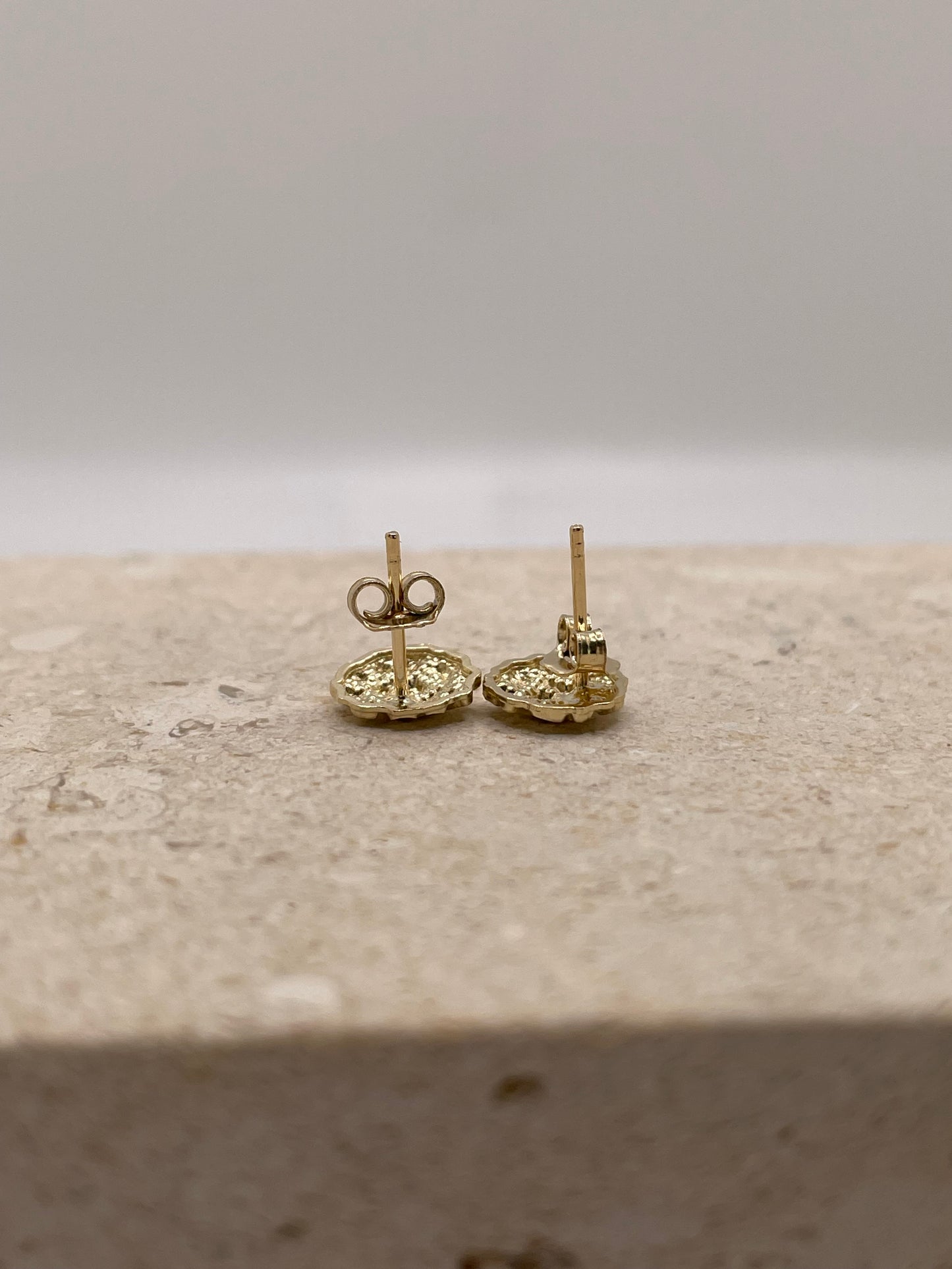 14K Gold Round Nugget Stud Earrings