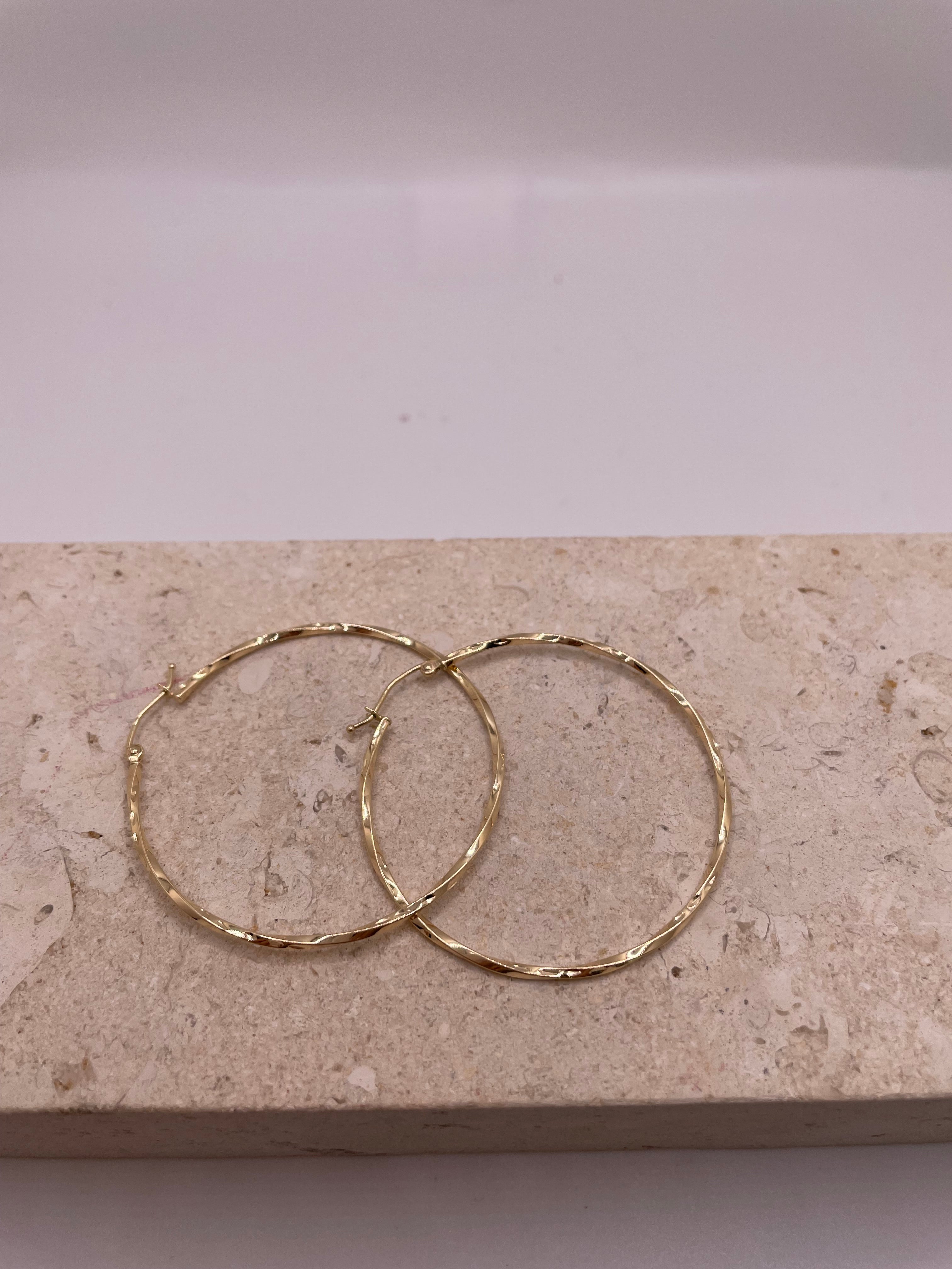 14k gold 1.5mm curled hoop earrings