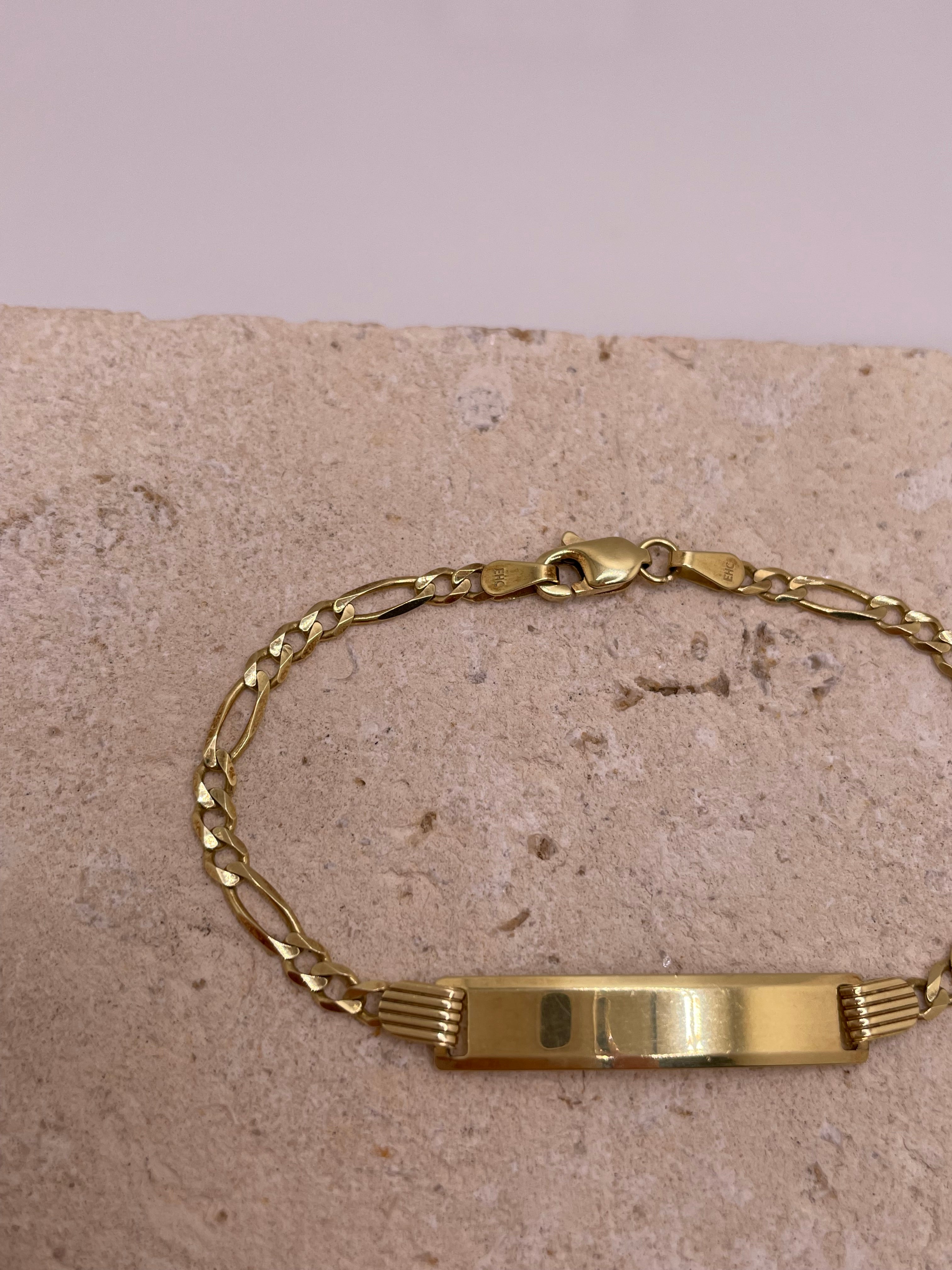 14k gold baby figaro id bracelet (101)