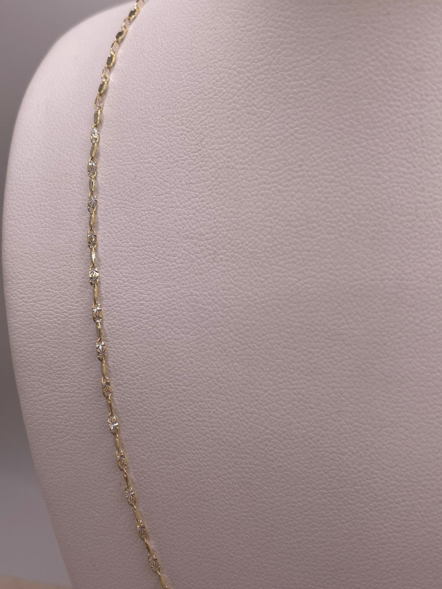 14k yellow gold 1.4mm singapore + diamond-cut oval bar chain